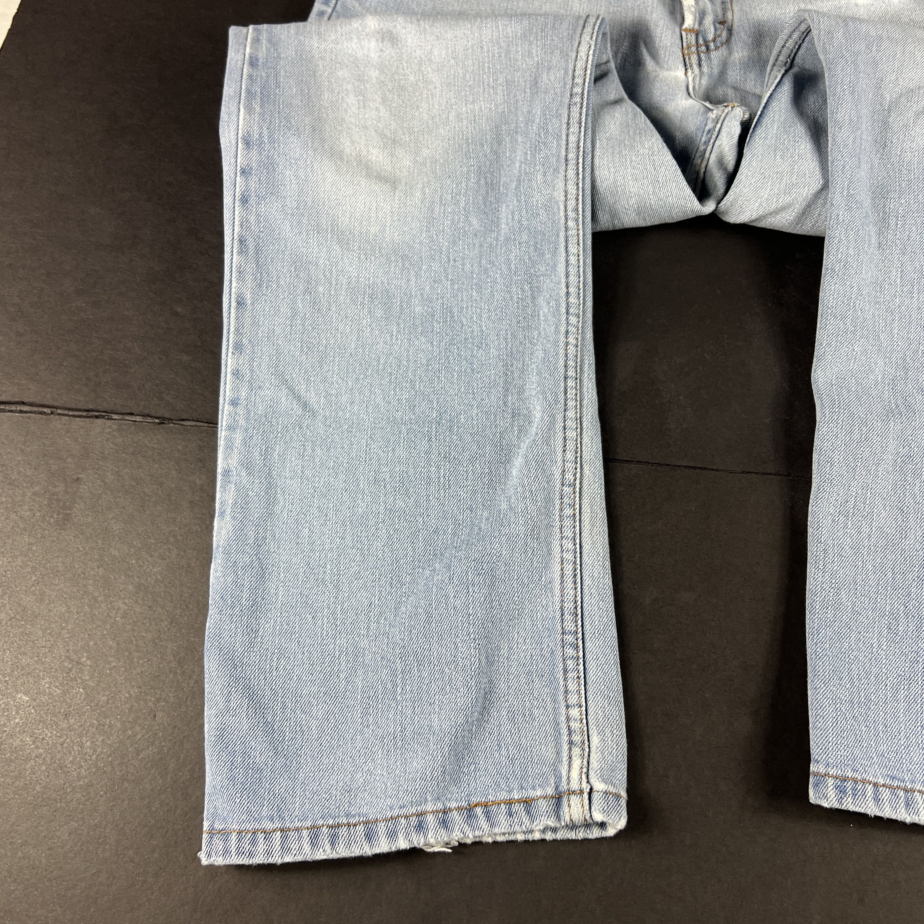 Levi's Y2K Levi's Jean 505 Straight Blue Distressed Denim Size US 33 - 7 Thumbnail
