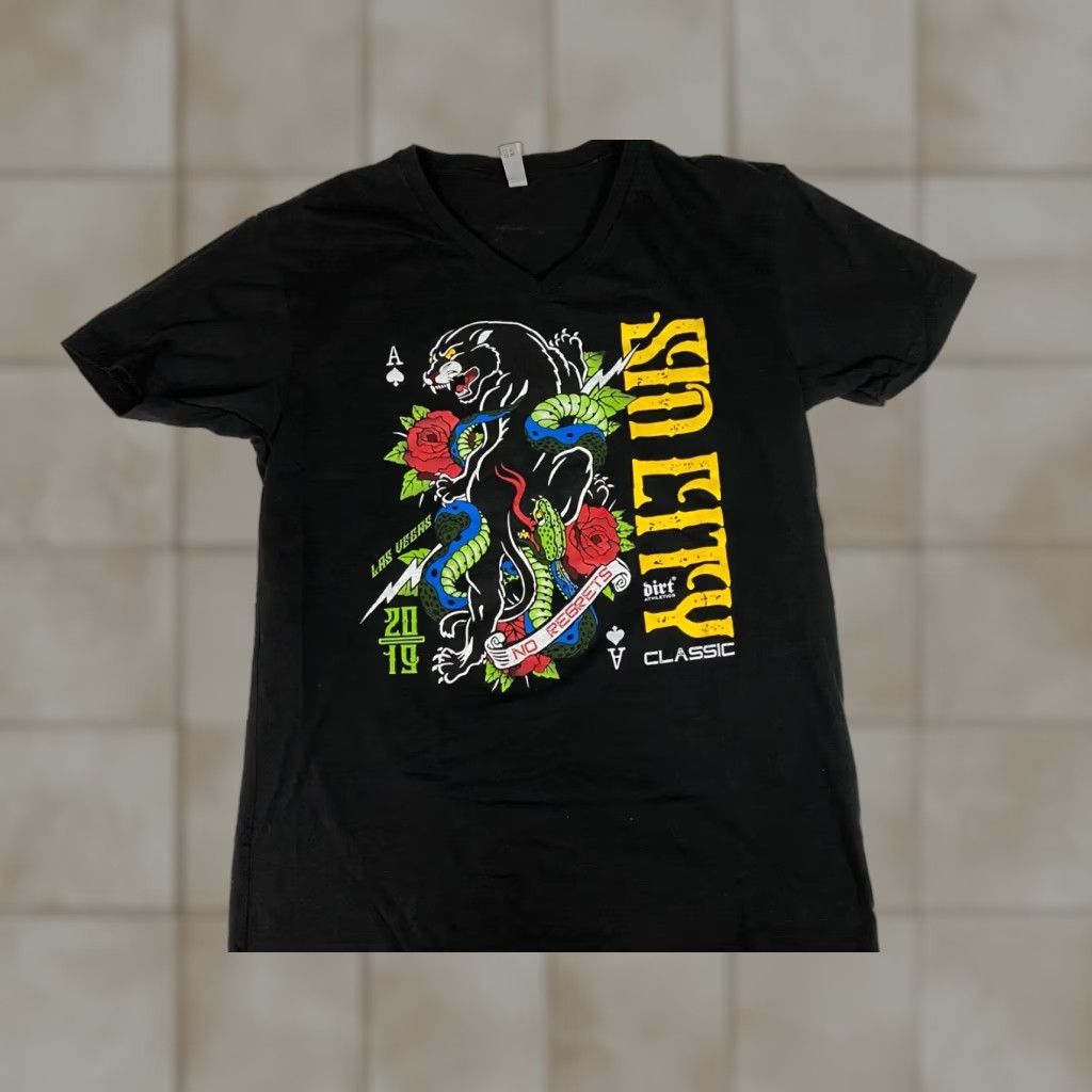 Next Level Las Vegas Mens Shirt M Black Next Level T-Shirt Short Sleeve V-Neck Cotton Logo Graphic 90s? Size US M / EU 48-50 / 2 - 1 Thumbnail