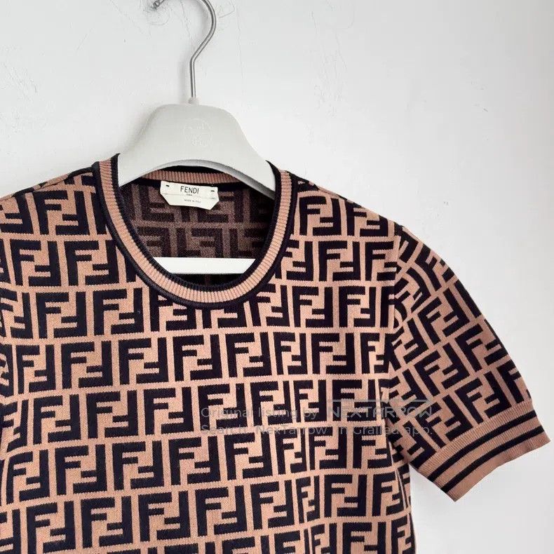 Fendi Fendi Knitted short-sleeved shirt Size XS / US 0-2 / IT 36-38 - 4 Thumbnail