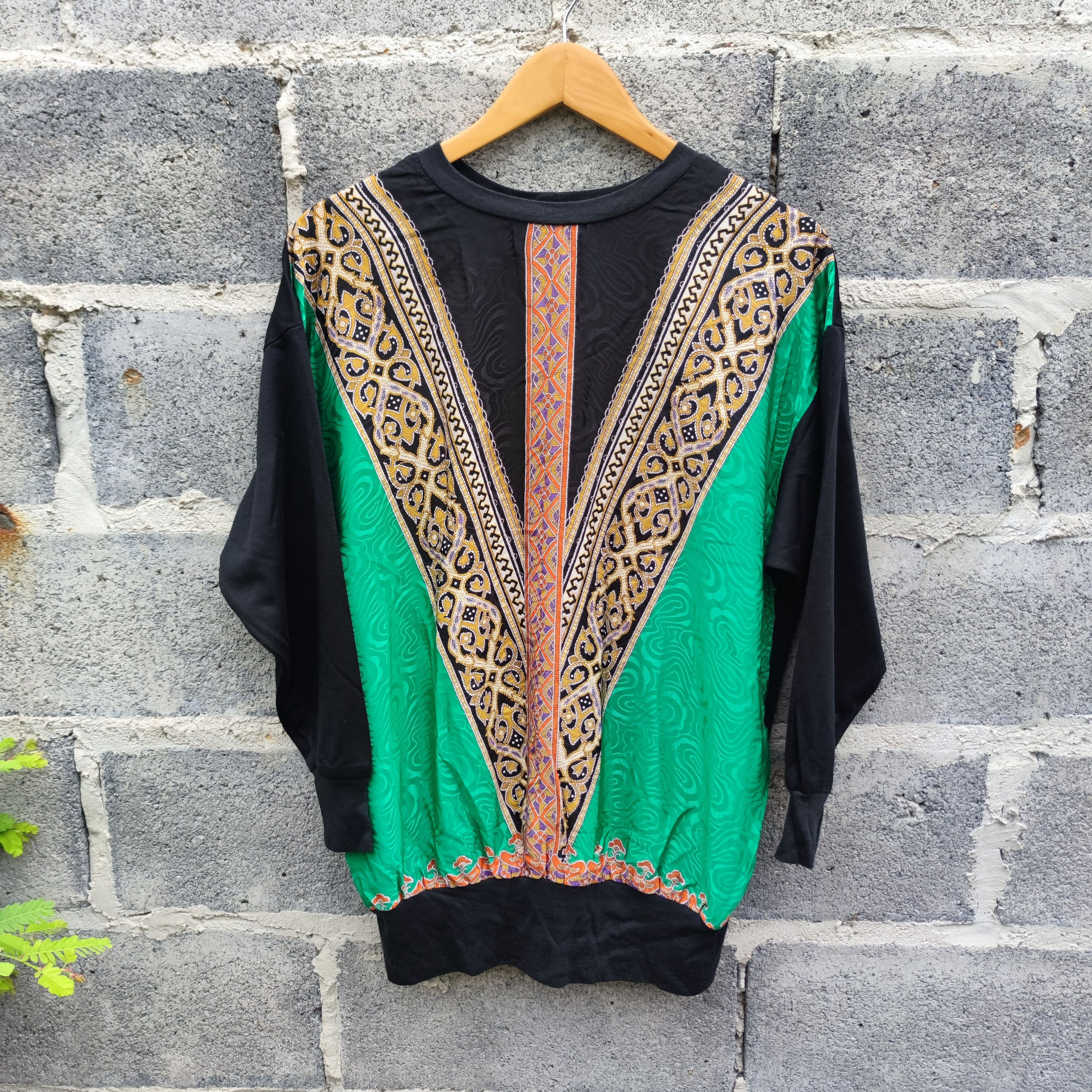 Vintage Vintage 80s Toni Todd Baroque Green Gold Sweatshirt Size US M / EU 48-50 / 2 - 1 Thumbnail