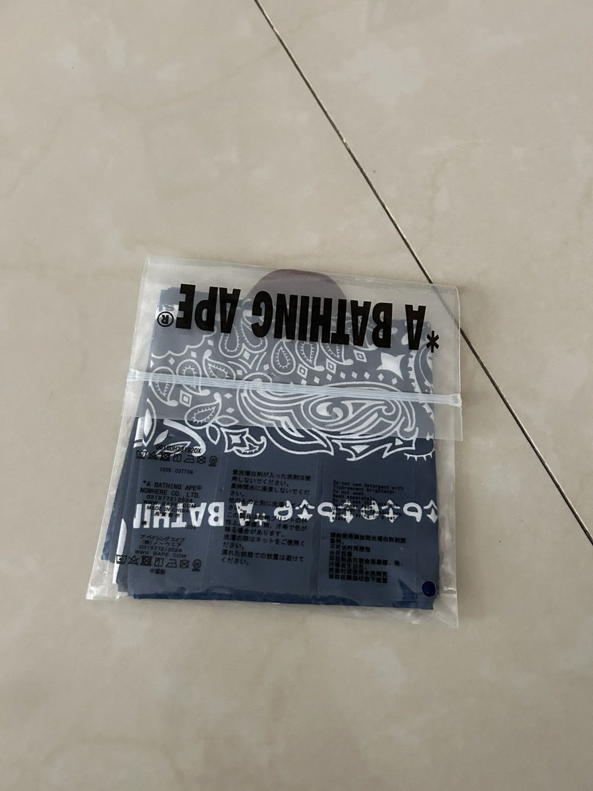 Bape × Levi's Bape x Levis Bandana Size ONE SIZE - 2 Thumbnail