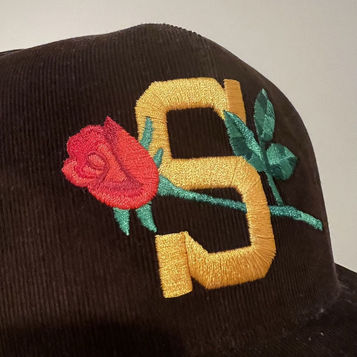 Supreme Supreme Rose S Logo SnapBack Brown Size ONE SIZE - 9 Thumbnail