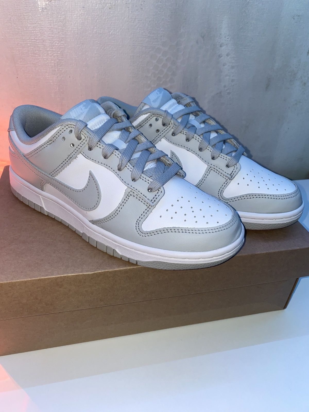 Nike Men’s Nike Dunks - Size US 7 Size US 7 / EU 40 - 2 Thumbnail