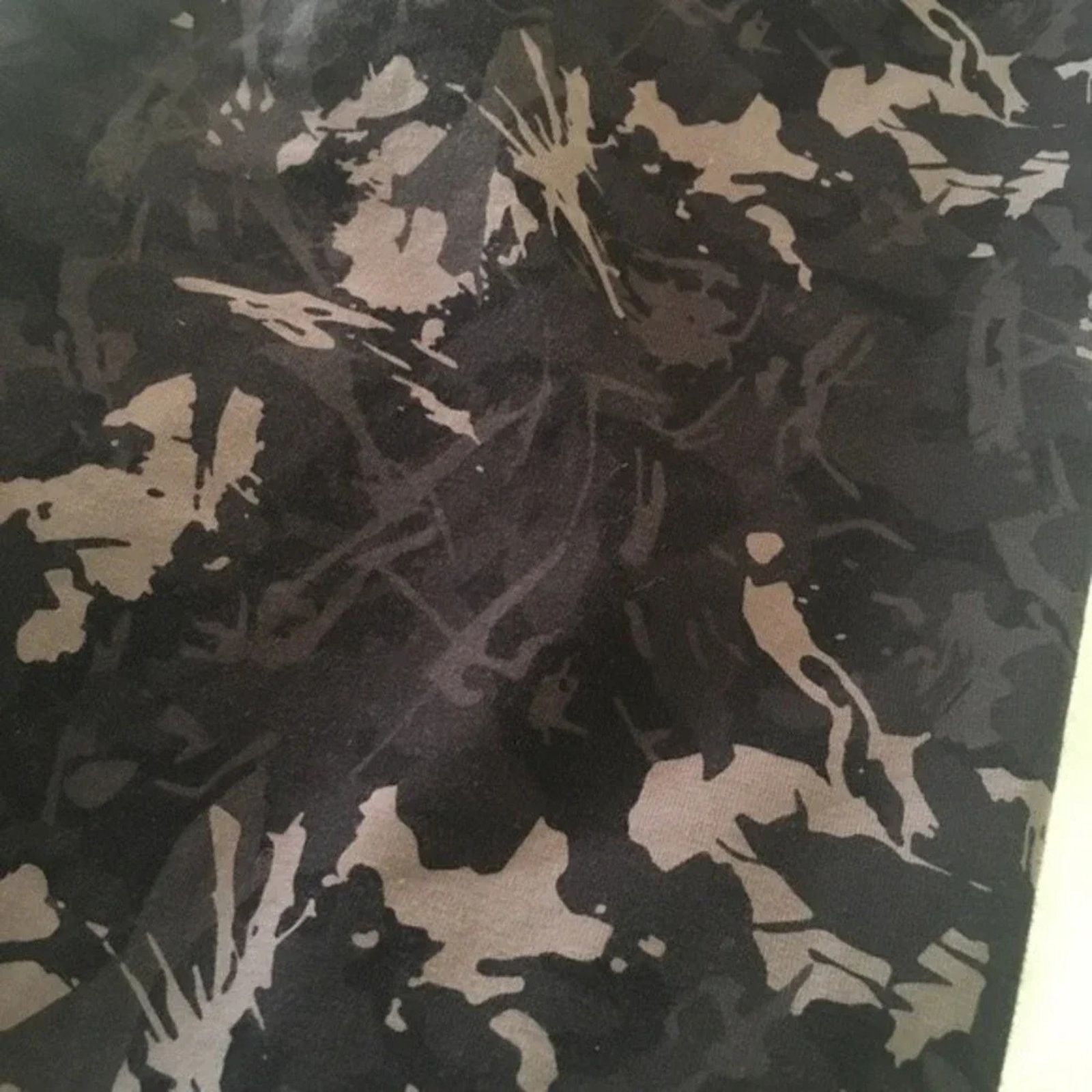 The Unbranded Brand Soft Surroundings Must Have printed leggings in camo, size M Size 32" / US 10 / IT 46 - 2 Thumbnail