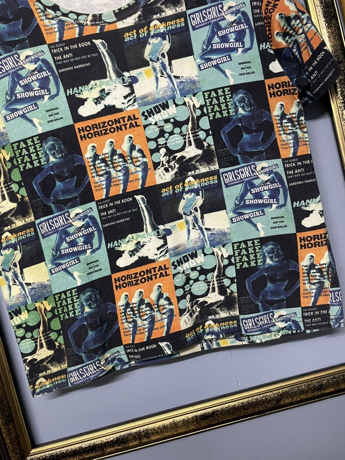 Japanese Brand Vintage Japan Designer Azul Fullprint Horizontal Girl Tee Size US S / EU 44-46 / 1 - 4 Thumbnail