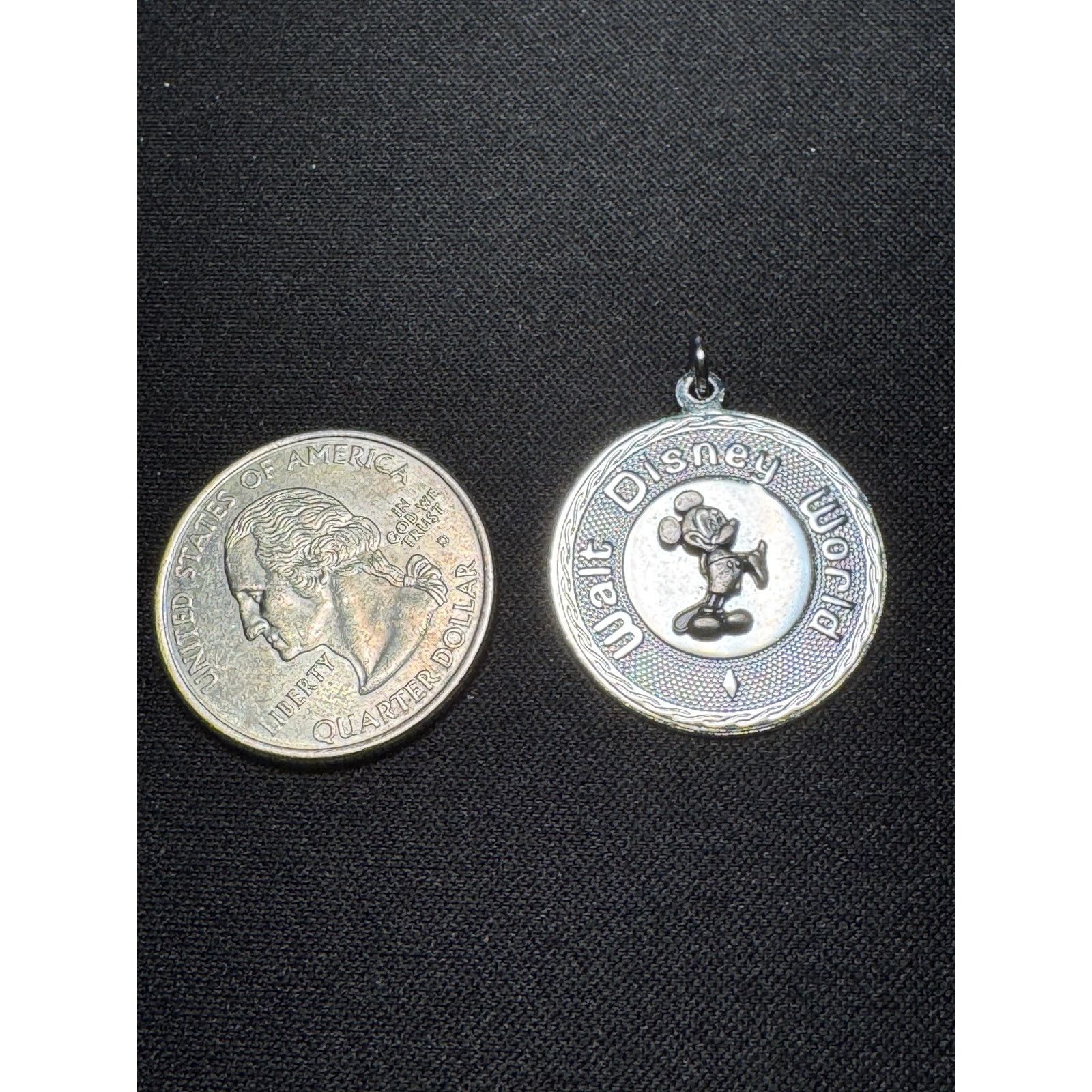 Disney Sterling Vintage Walt Disney World Mickey Pendant Size ONE SIZE - 3 Thumbnail