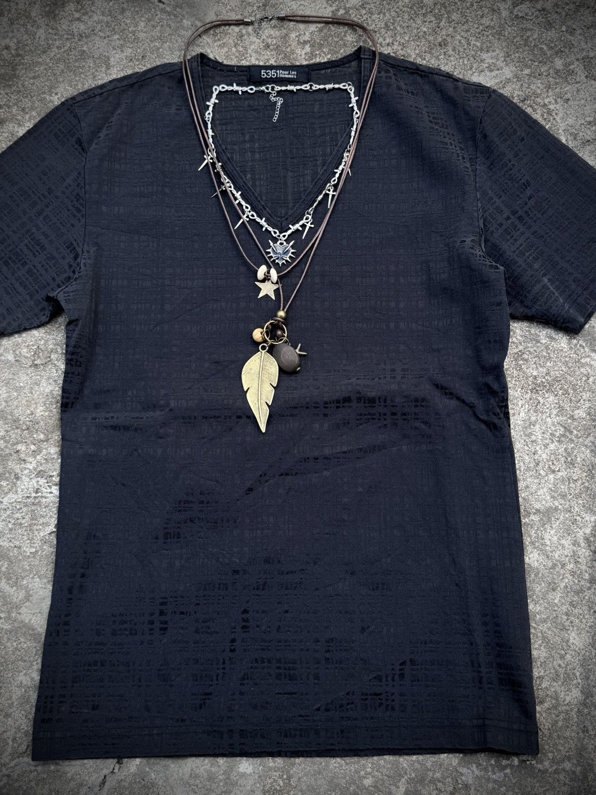 5351 POUR LES HOMMES 5351 Pour Les Hommes Archived Tees Size US S / EU 44-46 / 1 - 2 Thumbnail
