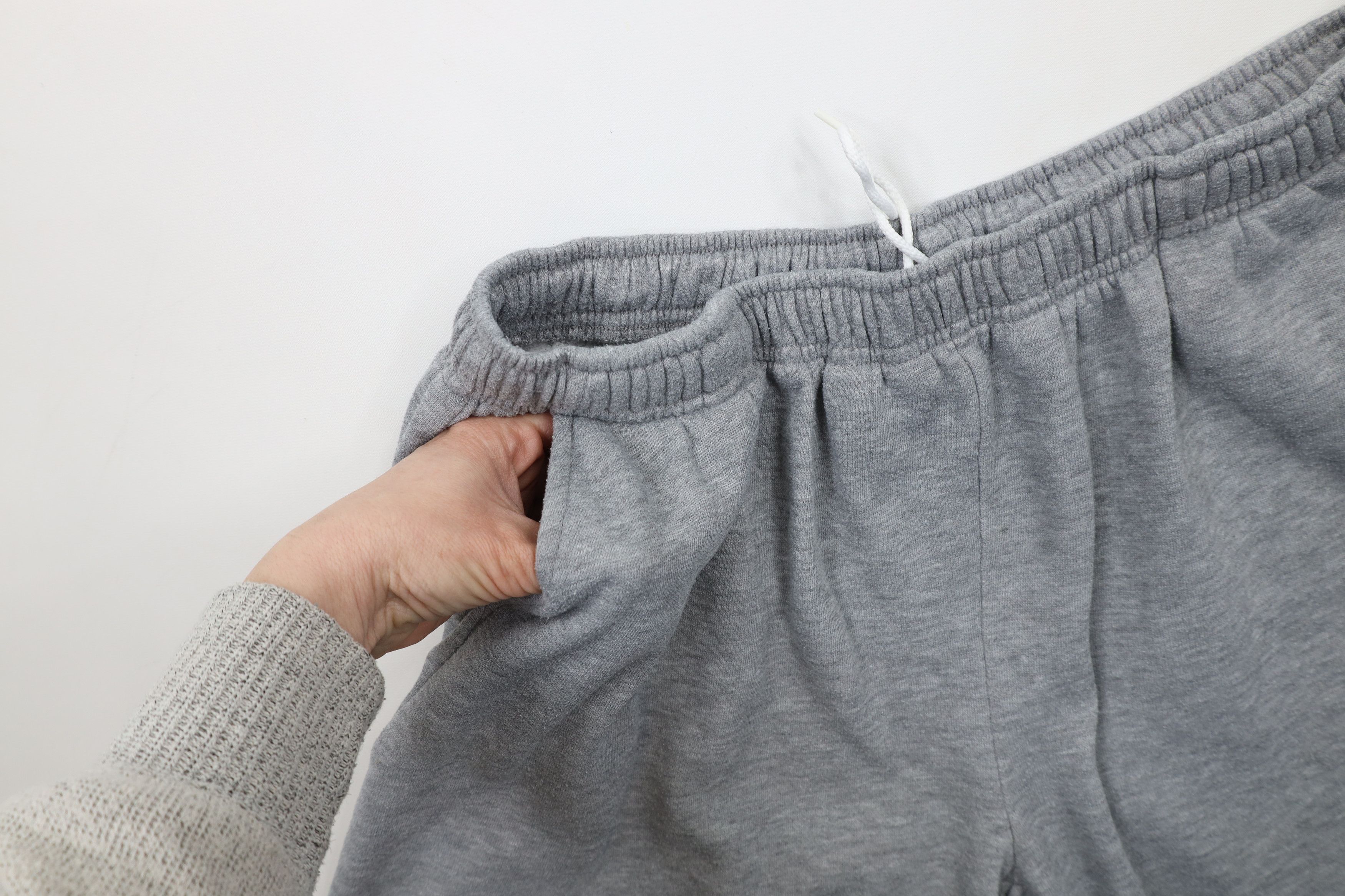 Vintage Vintage 90s Streetwear Above Knee Sweatpants Shorts Gray Size US 36 / EU 52 - 7 Thumbnail