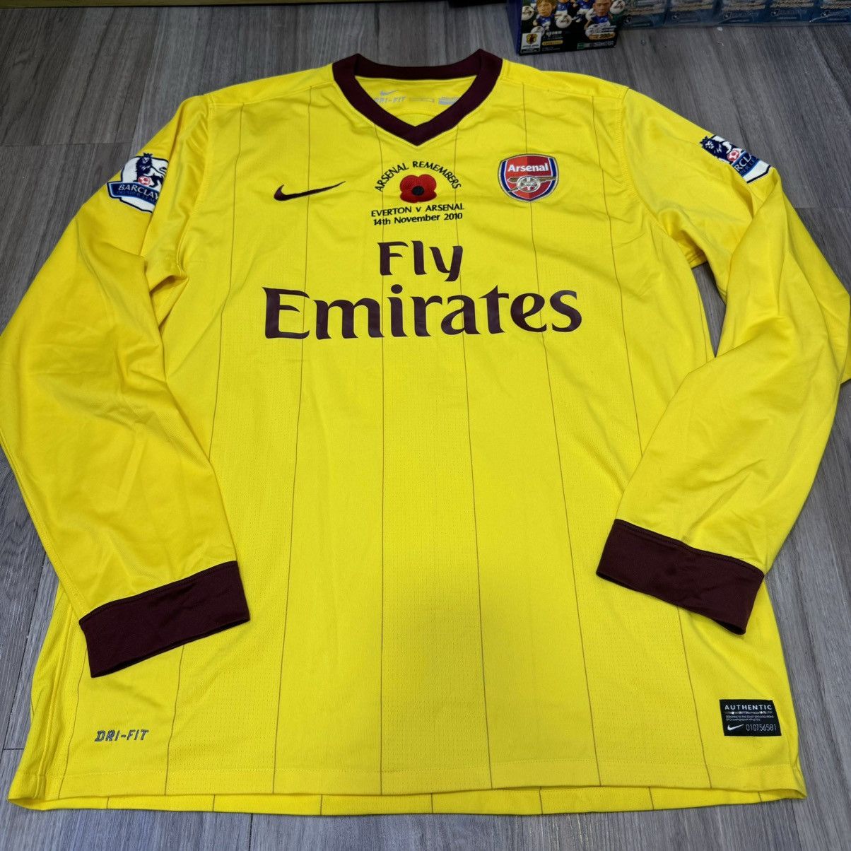 Nike Arsenal 10/11 longsleeves away shirt #4 Fabregas Size US L / EU 52-54 / 3 - 1 Thumbnail