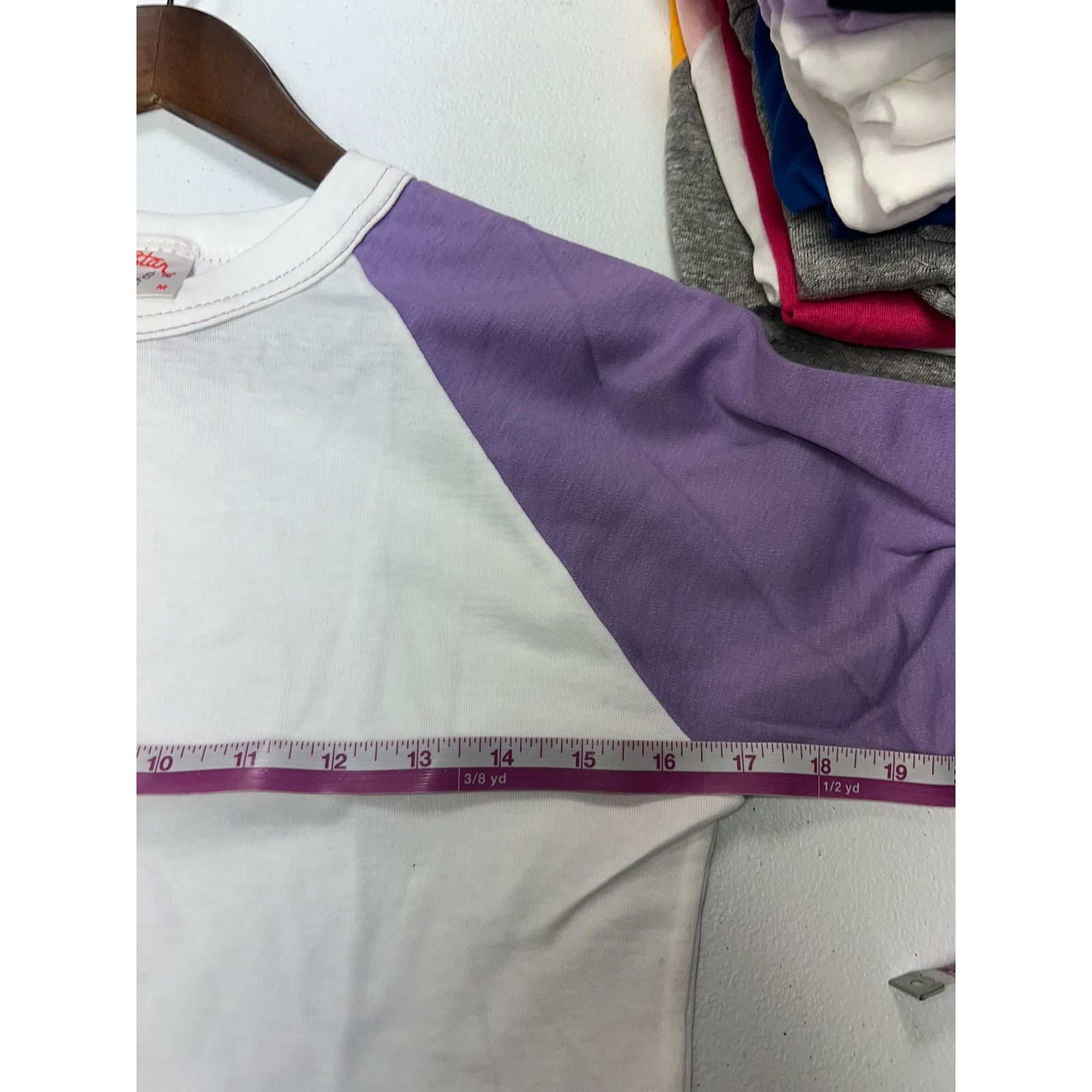 Vintage 80s Women's Lucky Star White Purple Raglan Shirt Grape M Size M / US 6-8 / IT 42-44 - 9 Thumbnail