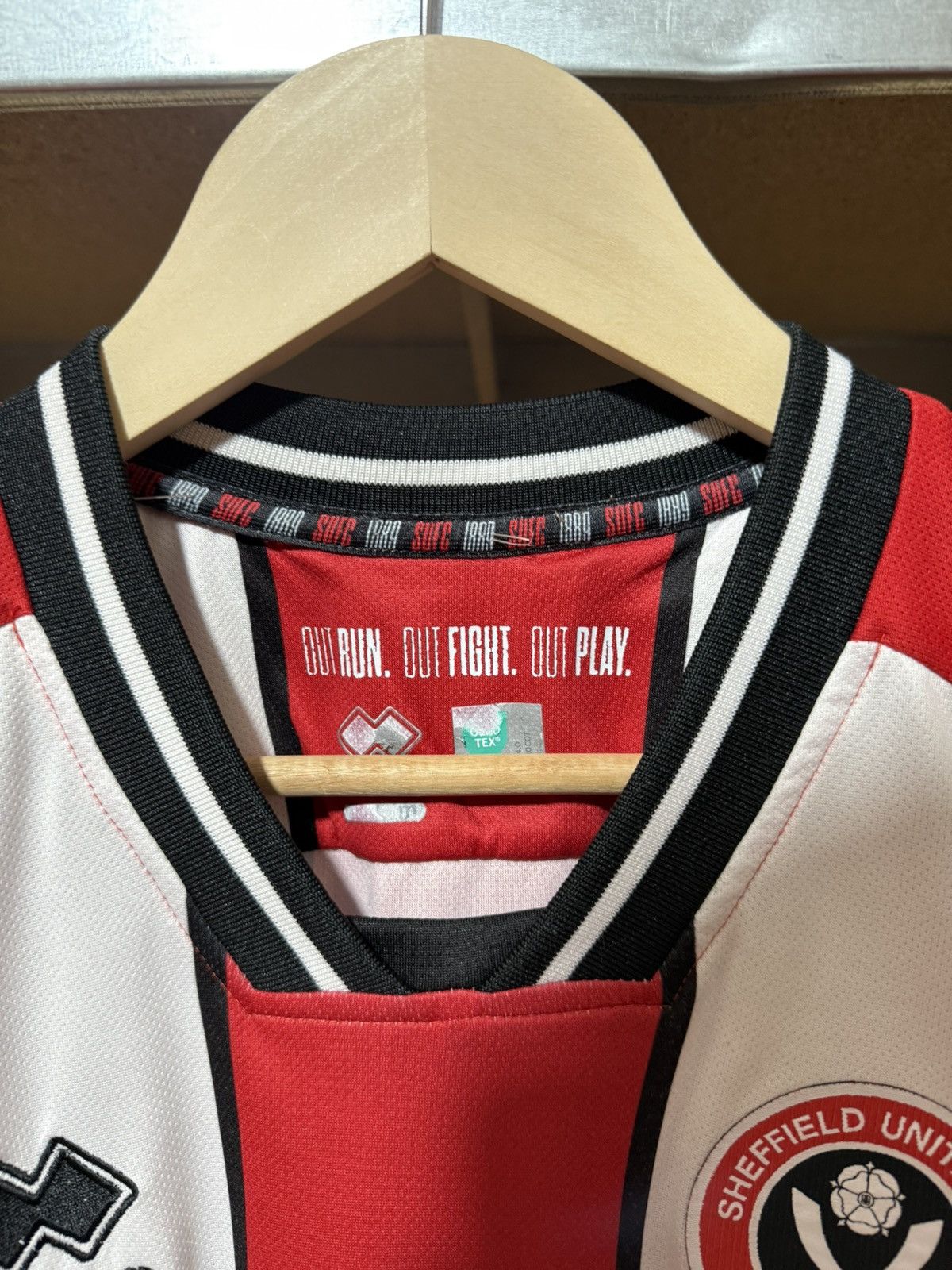 Errea × Vintage Errea SHEFFIELD UNITED HOME 2023 2024 FOOTBALL SOCCER JERSEY Size US M / EU 48-50 / 2 - 6 Thumbnail
