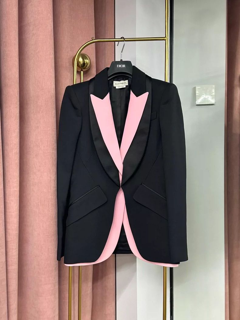 Alexander McQueen Alexander McQueen Black Pink Lapel Blazer - dmc Size US L / EU 52-54 / 3 - 1 Thumbnail