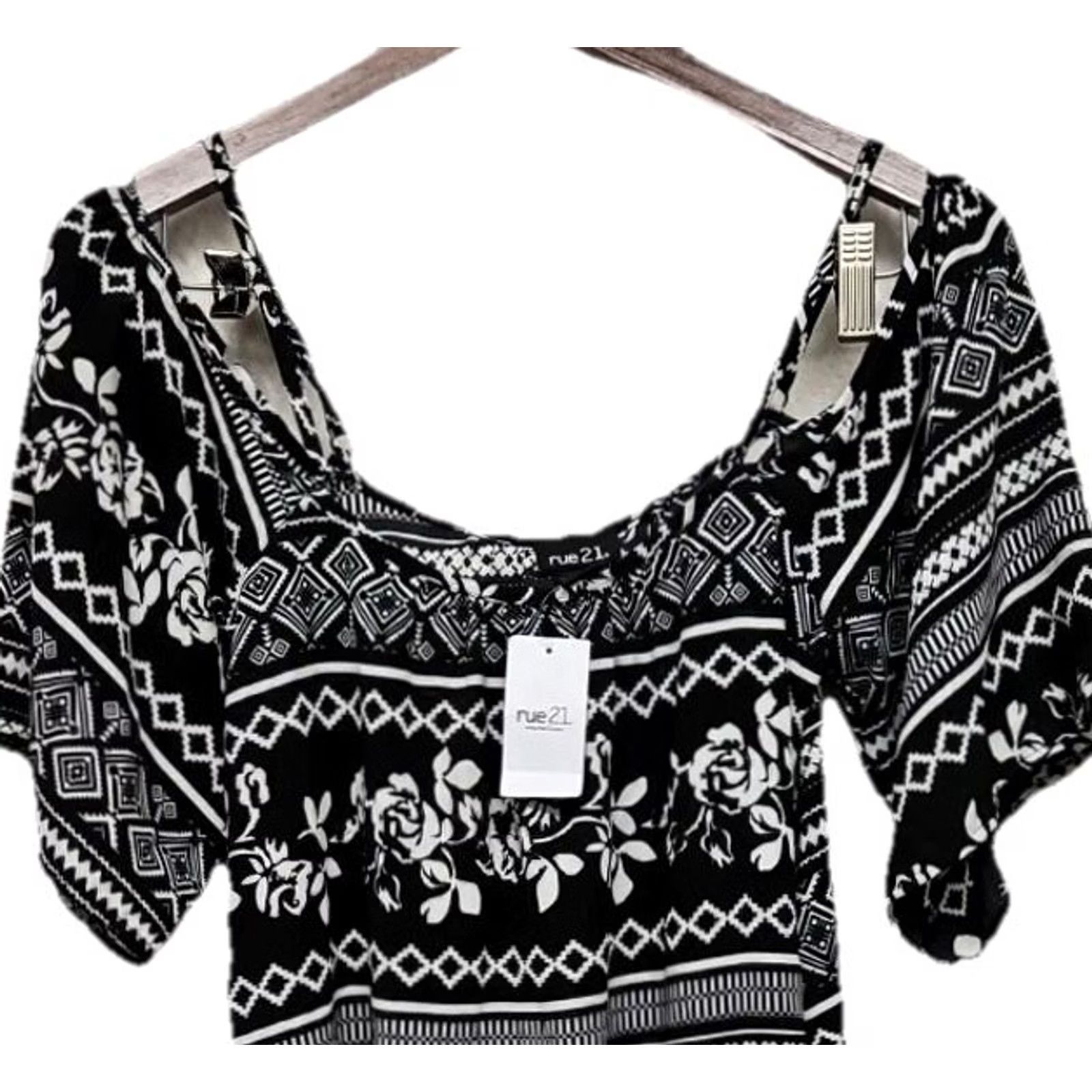 Vintage VINTAGE Black White Cold Shoulder Boho Print Swing Dress Women’s Small NWT Size S / US 4 / IT 40 - 2 Thumbnail