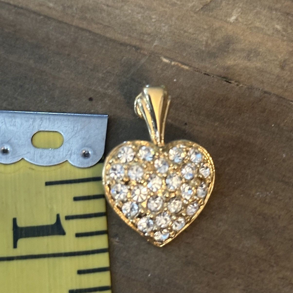 Monet Monet paved crystal drop heart earrings Size ONE SIZE - 5 Thumbnail