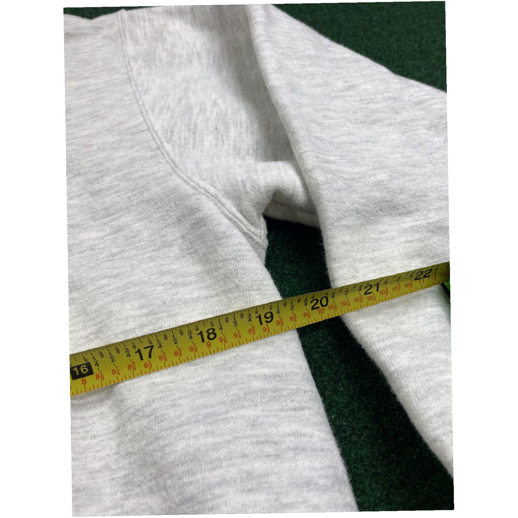 Champion Vintage Vtg 90sChampion Heather Gray Sweatshirt Size Medium Fast Shipping Size US M / EU 48-50 / 2 - 5 Thumbnail