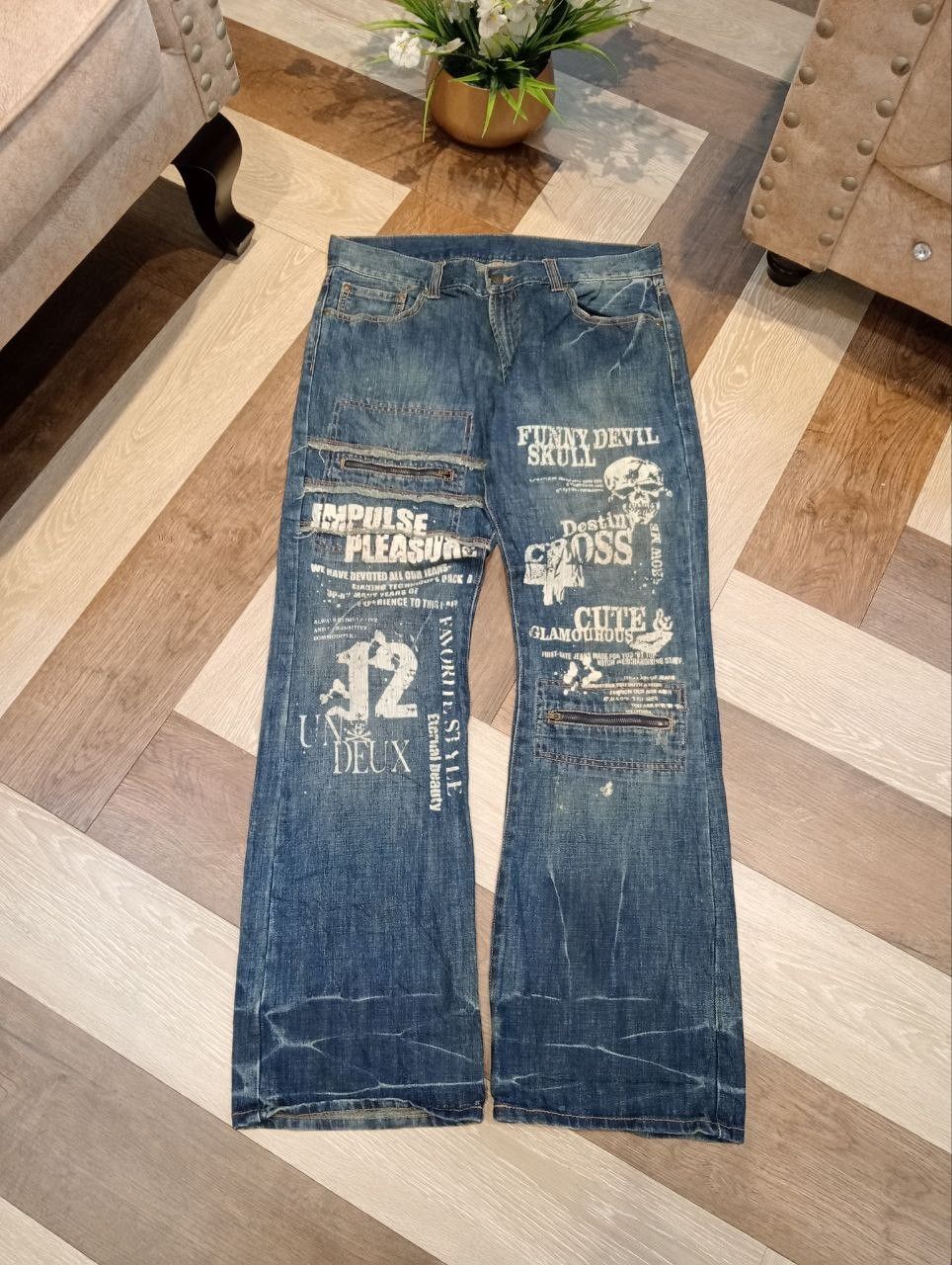 Japanese Brand JAPANESE FUNNY DEVIL SKULL BLUE DENIM PAINTED FLARED PANTS Size US 35 - 1 Thumbnail