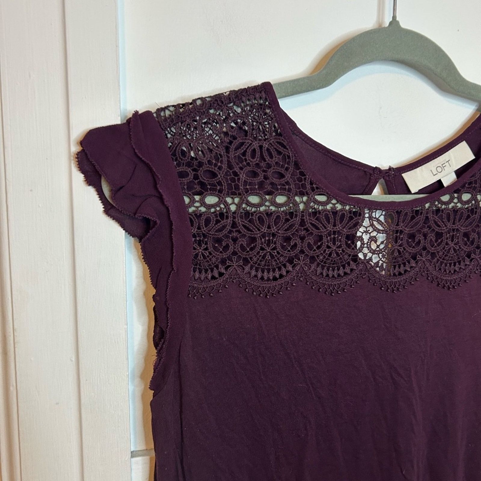 Loft Loft Eggplant Crochet Flutter Sleeve Blouse Size M / US 6-8 / IT 42-44 - 5 Thumbnail