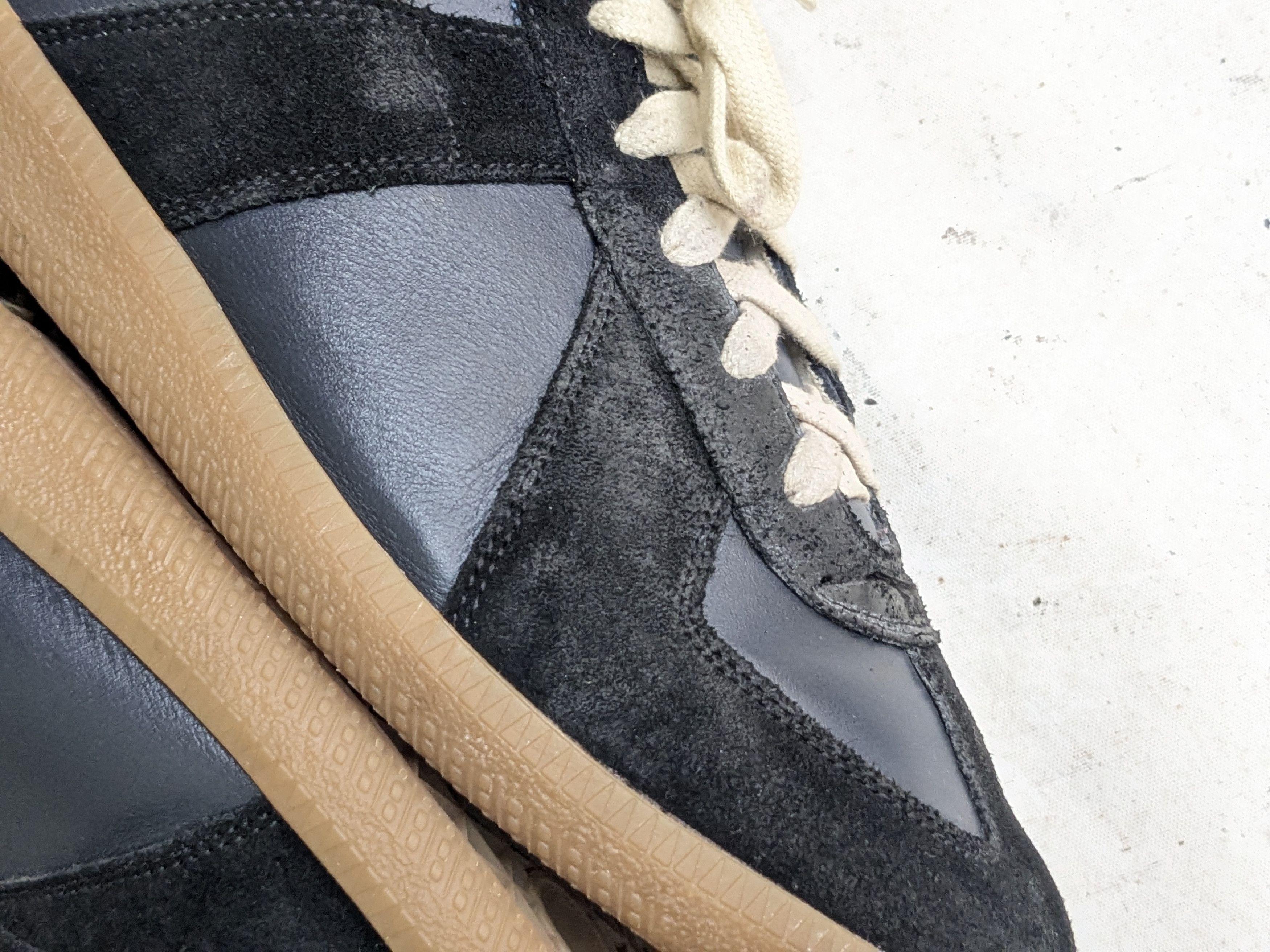 Maison Margiela Maison Margiela Replica GAT Navy Blue 10 43 Low Tops Size US 10 / EU 43 - 13 Thumbnail