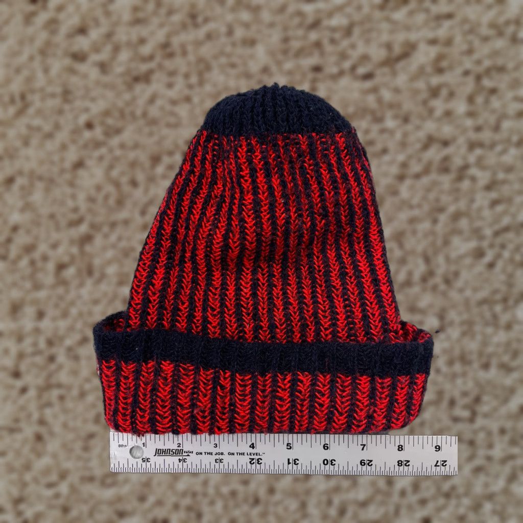 Vintage Beanie Toque Adult One Size Red Blue Knit Snow Winter Ski Stripe Polyester Size ONE SIZE - 1 Thumbnail