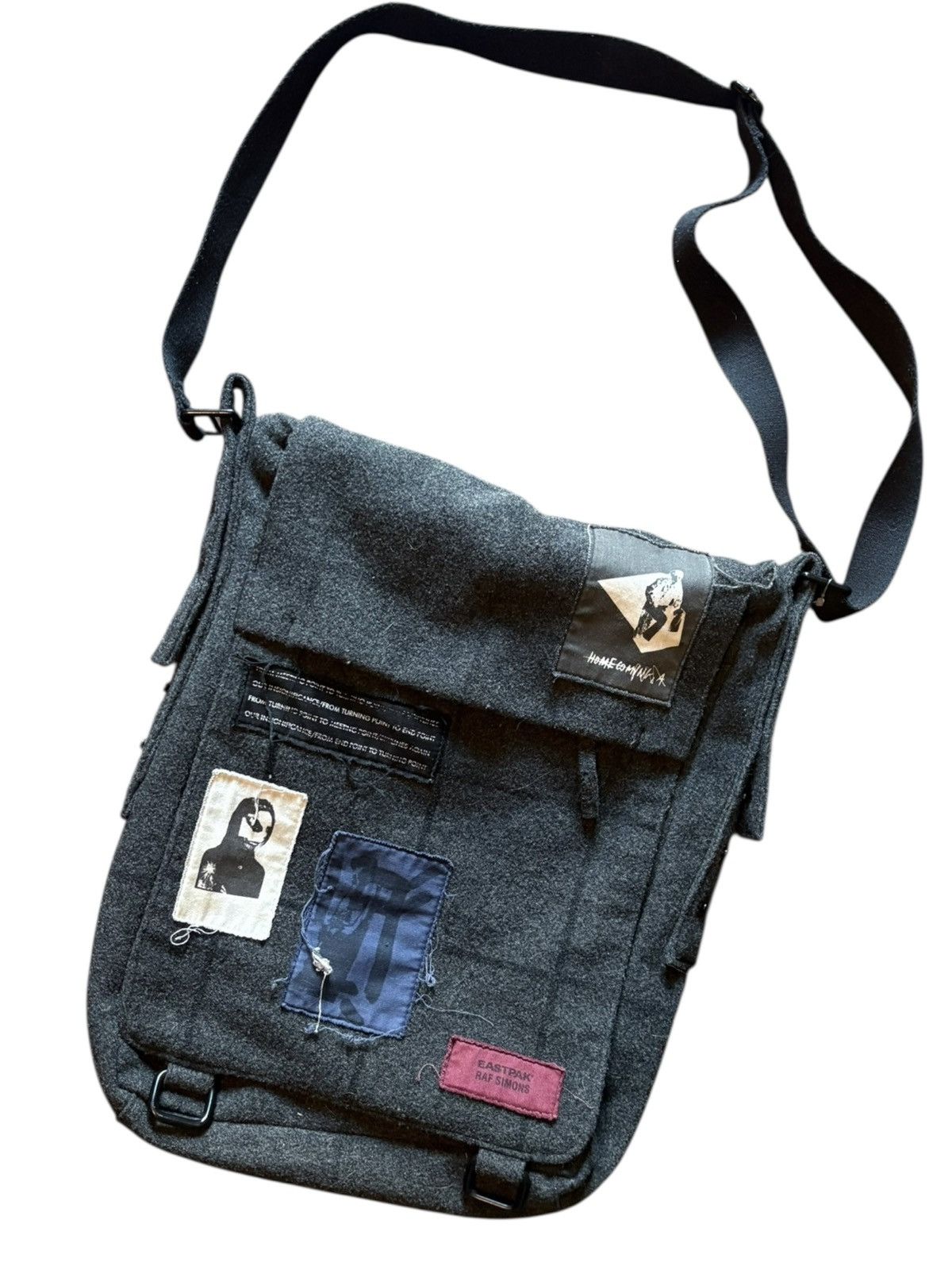 EASTPAK RAF SIMONS ショルダーバッグ Eastpak x Raf Simons Crossover Bag Black Canvas | END. (US)