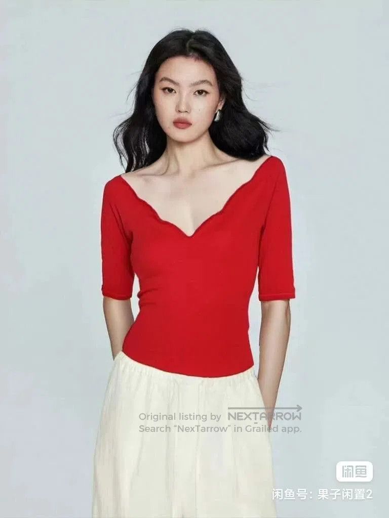 Dior dior red scalloped neckline knit top. Size US M / EU 48-50 / 2 - 1 Thumbnail