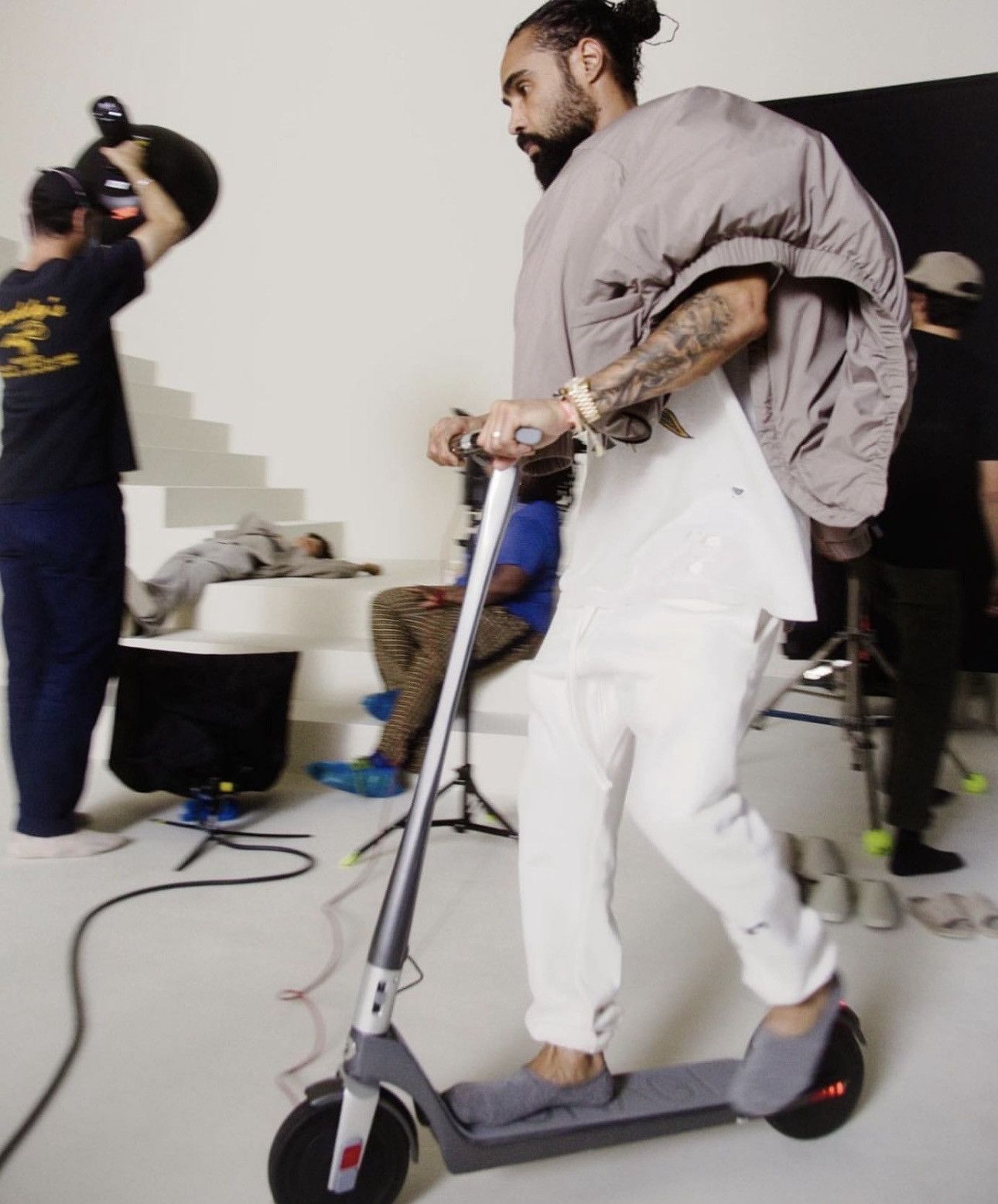 Essentials × Fear of God Fear of God Essentials SS20 White Sweatpants Size US 32 / EU 48 - 5 Thumbnail