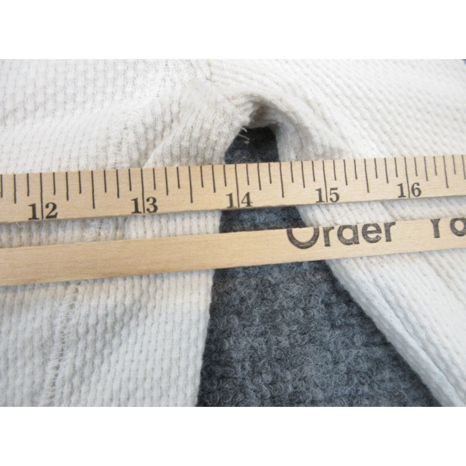 Vintage We The Free Women's Petite White Long Sleeve Button Up Scoop Neck Knit Shirt Small Size S / US 4 / IT 40 - 4 Thumbnail