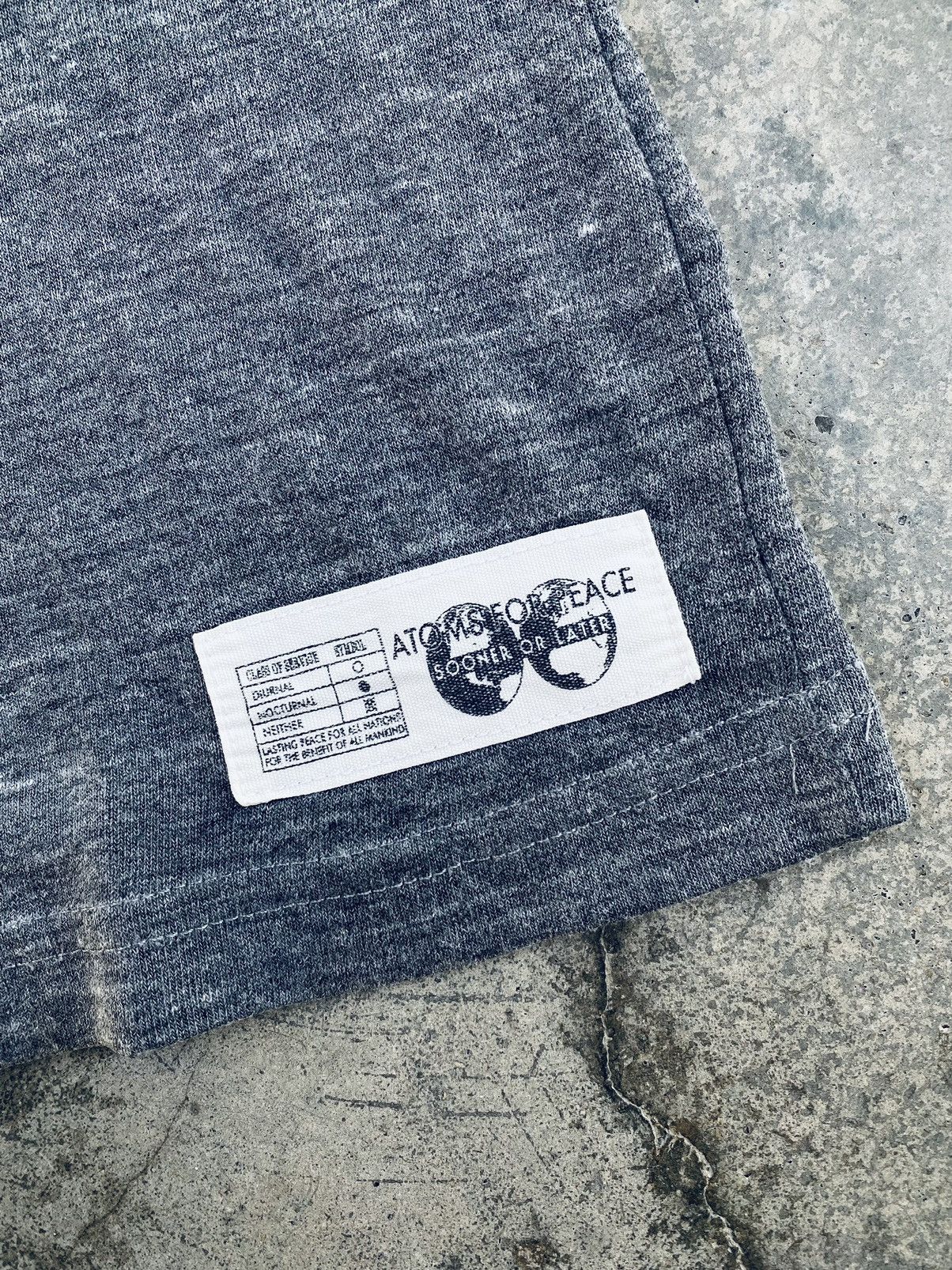 Band Tees Vintage Y2k Atoms For Peace English Band Tees Size US M / EU 48-50 / 2 - 3 Thumbnail