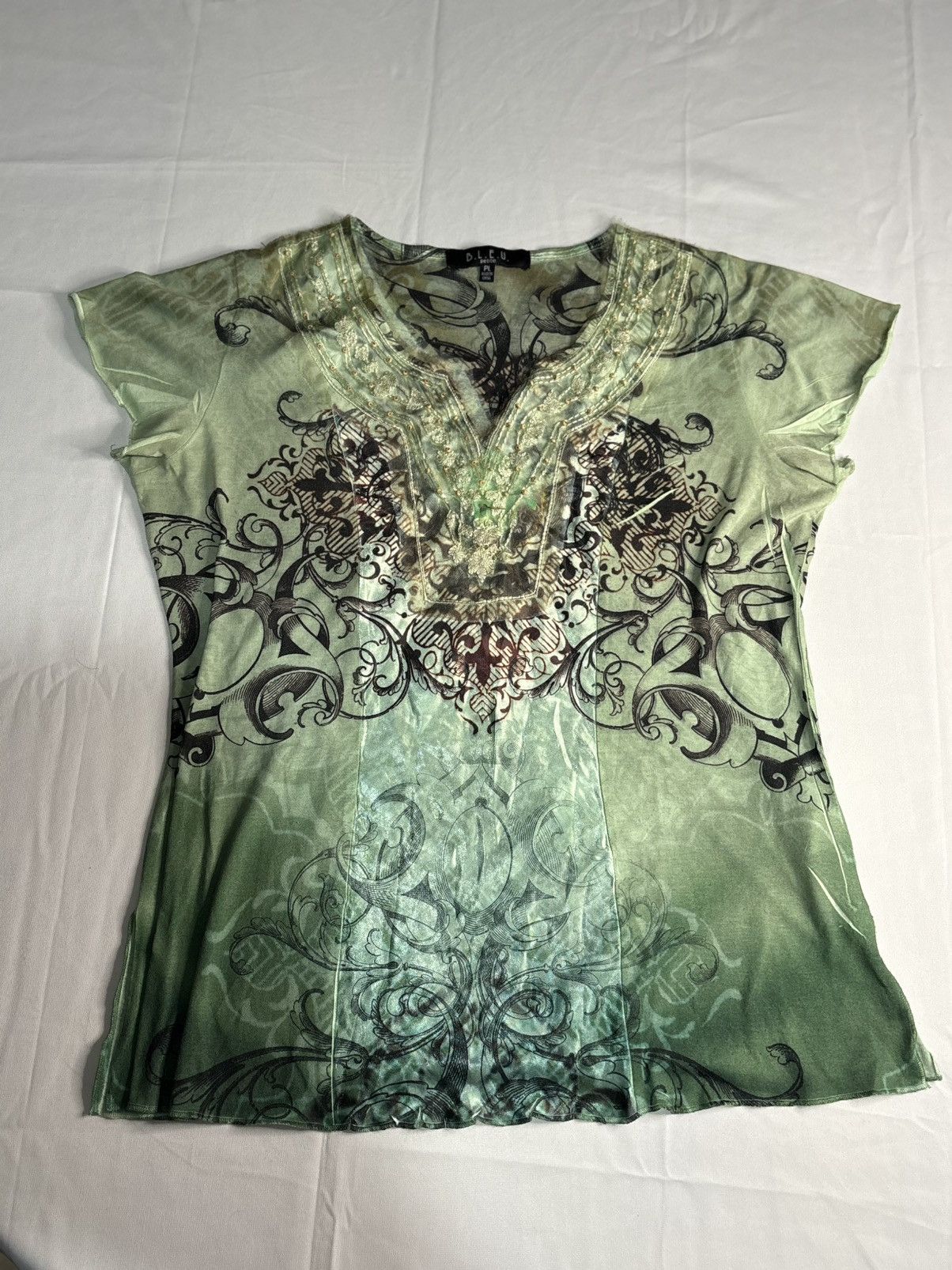 Vintage Y2K Women’s Colourful Ethereal Tee | $20 Size S / US 4 / IT 40 - 1 Thumbnail