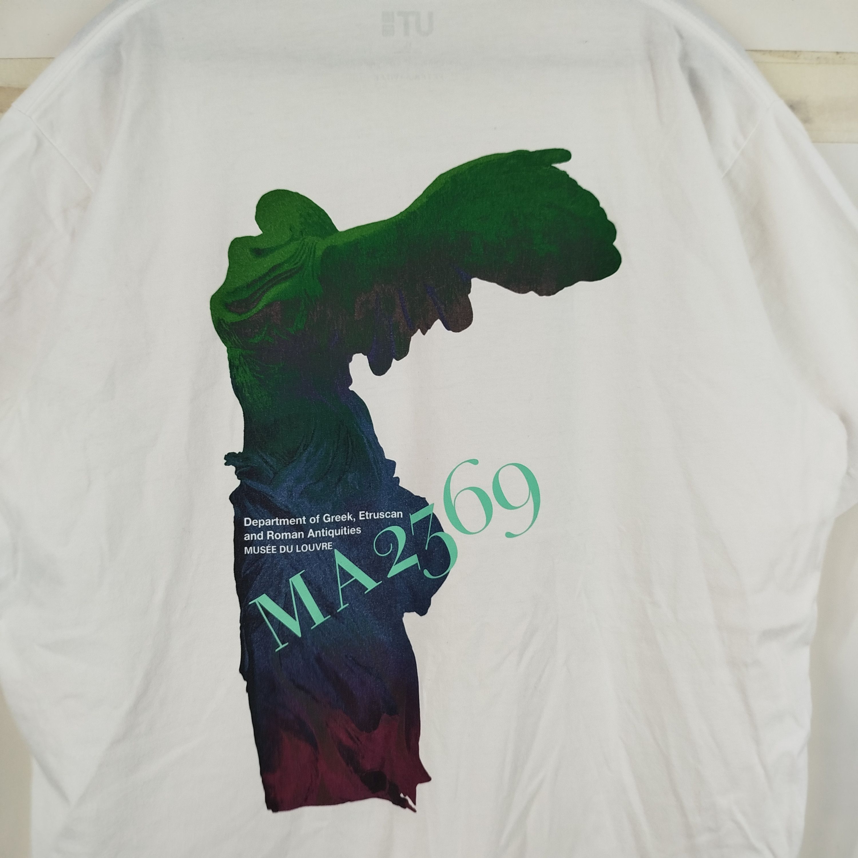 Designer × Uniqlo Uniqlo Musee Du Louvre Peter Saville 07 Backhit Cool Design Size US L / EU 52-54 / 3 - 2 Thumbnail