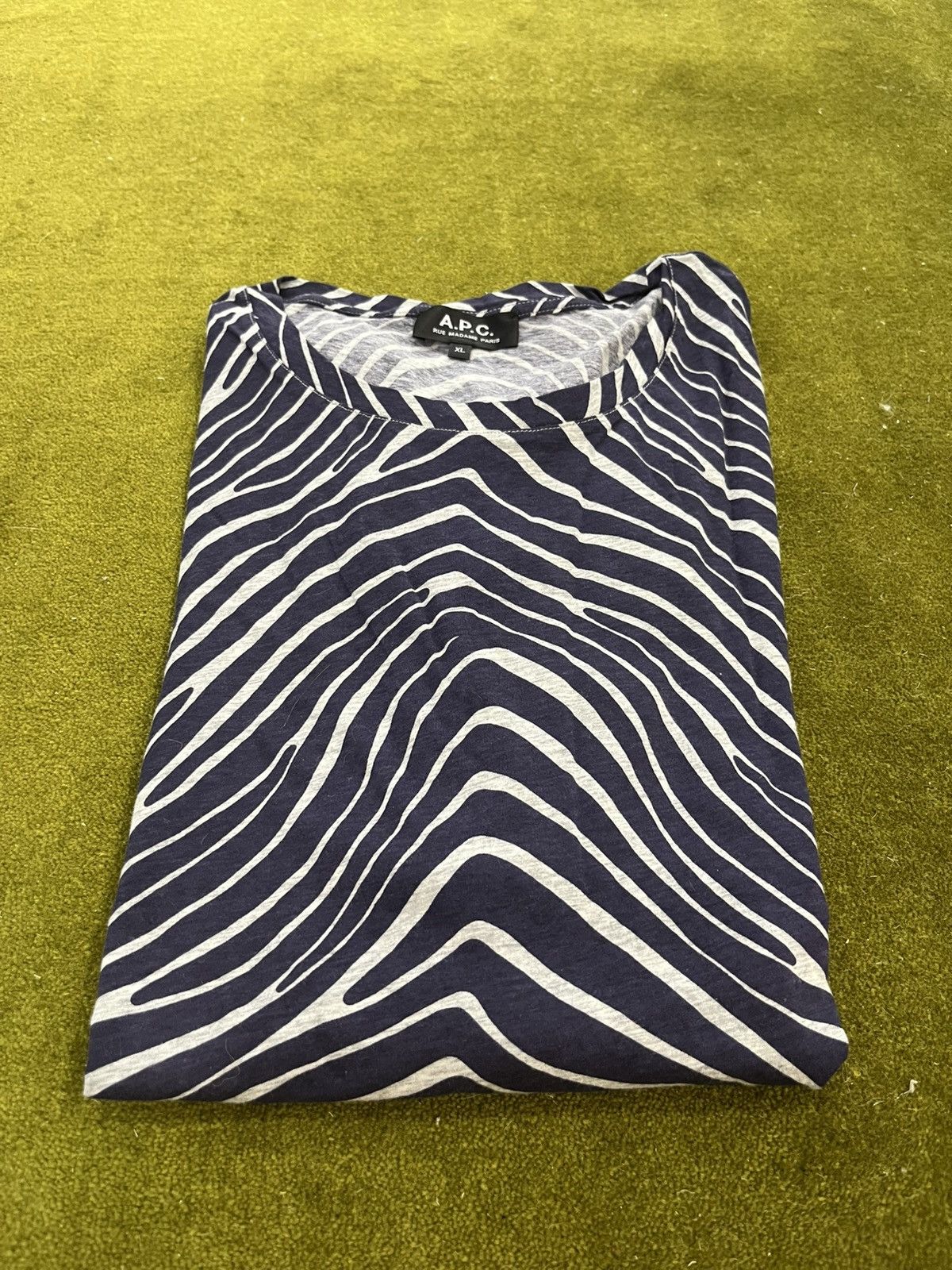 A.P.C. APC - Wavy striped T-Shirt - size XL Size US XL / EU 56 / 4 - 1 Thumbnail