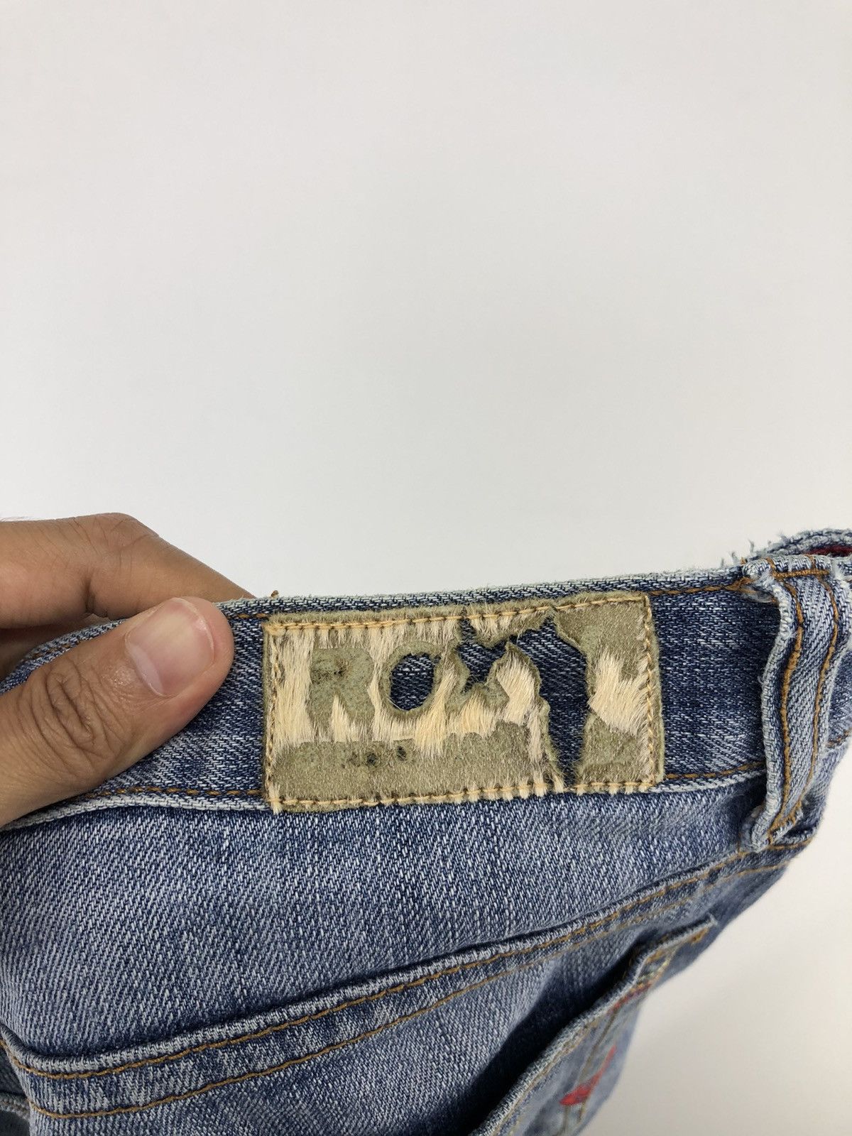 Japanese Brand × Quiksilver Roxy Jean Distressed Faded Blue Jeans Size 31" - 18 Thumbnail