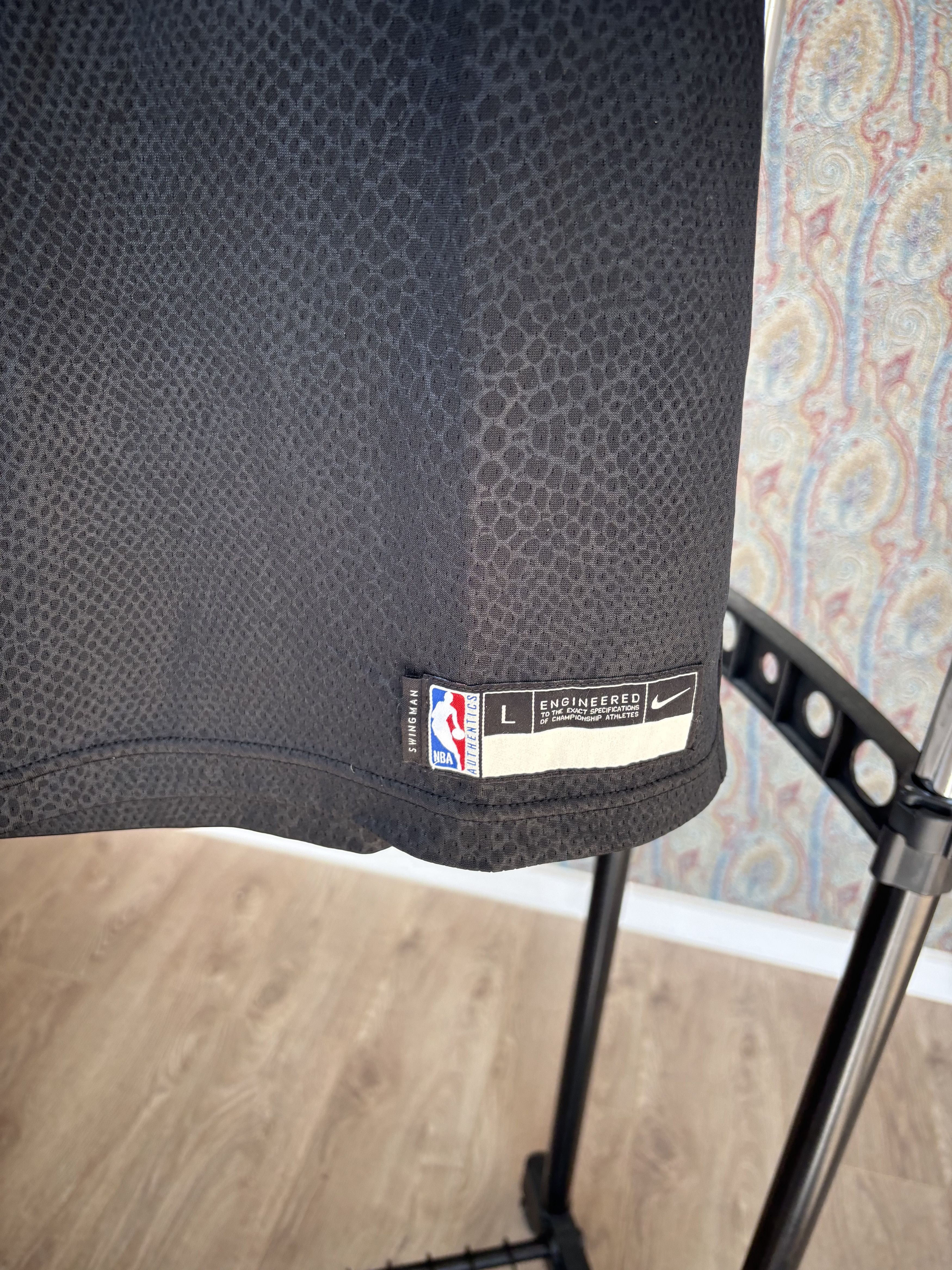 NBA Lebron James Nike Lakers Size US M / EU 48-50 / 2 - 5 Thumbnail