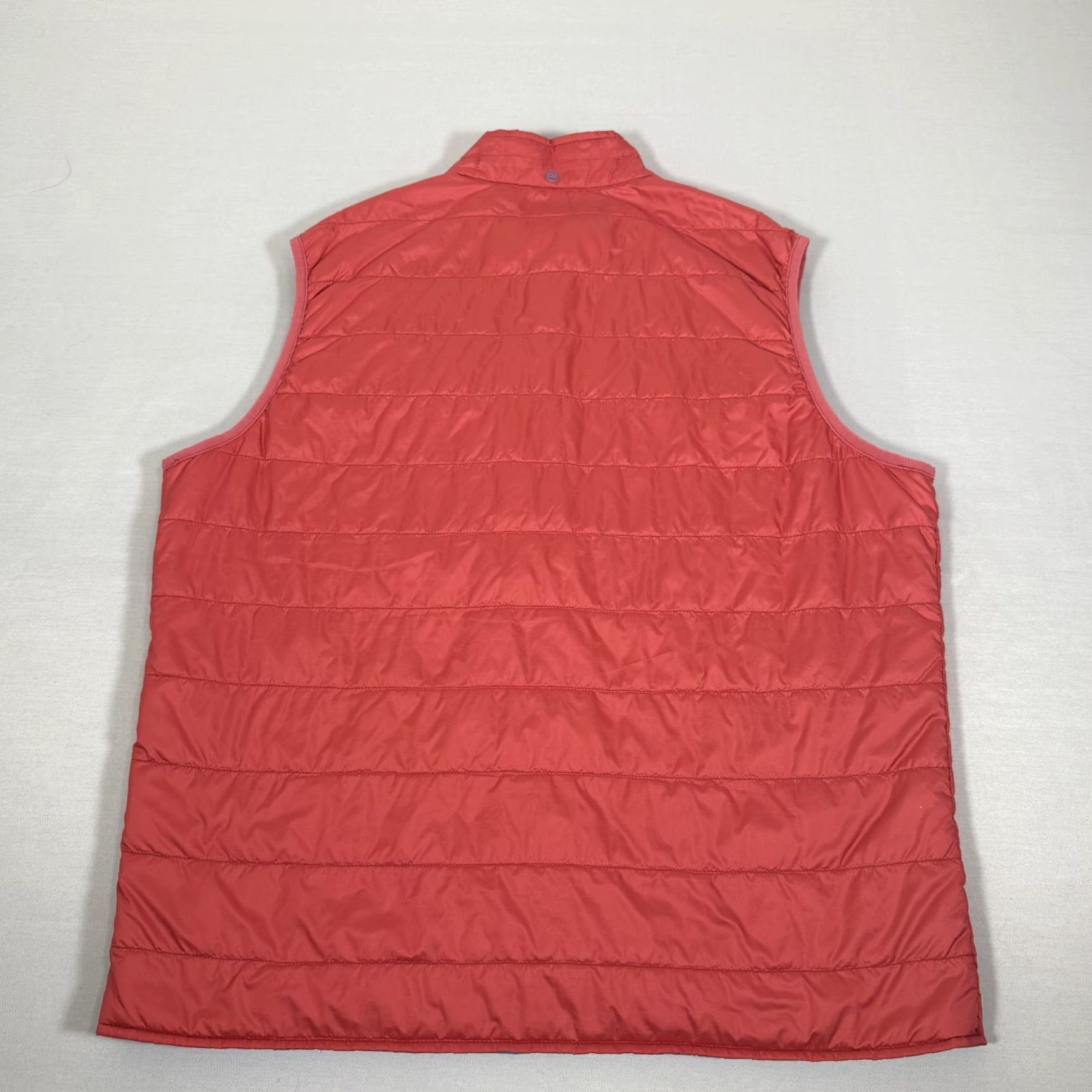Peter Millar Peter Millar Vest Mens Large Red Quilted Puffer Snap Front Golf Lightweight Size US L / EU 52-54 / 3 - 7 Thumbnail