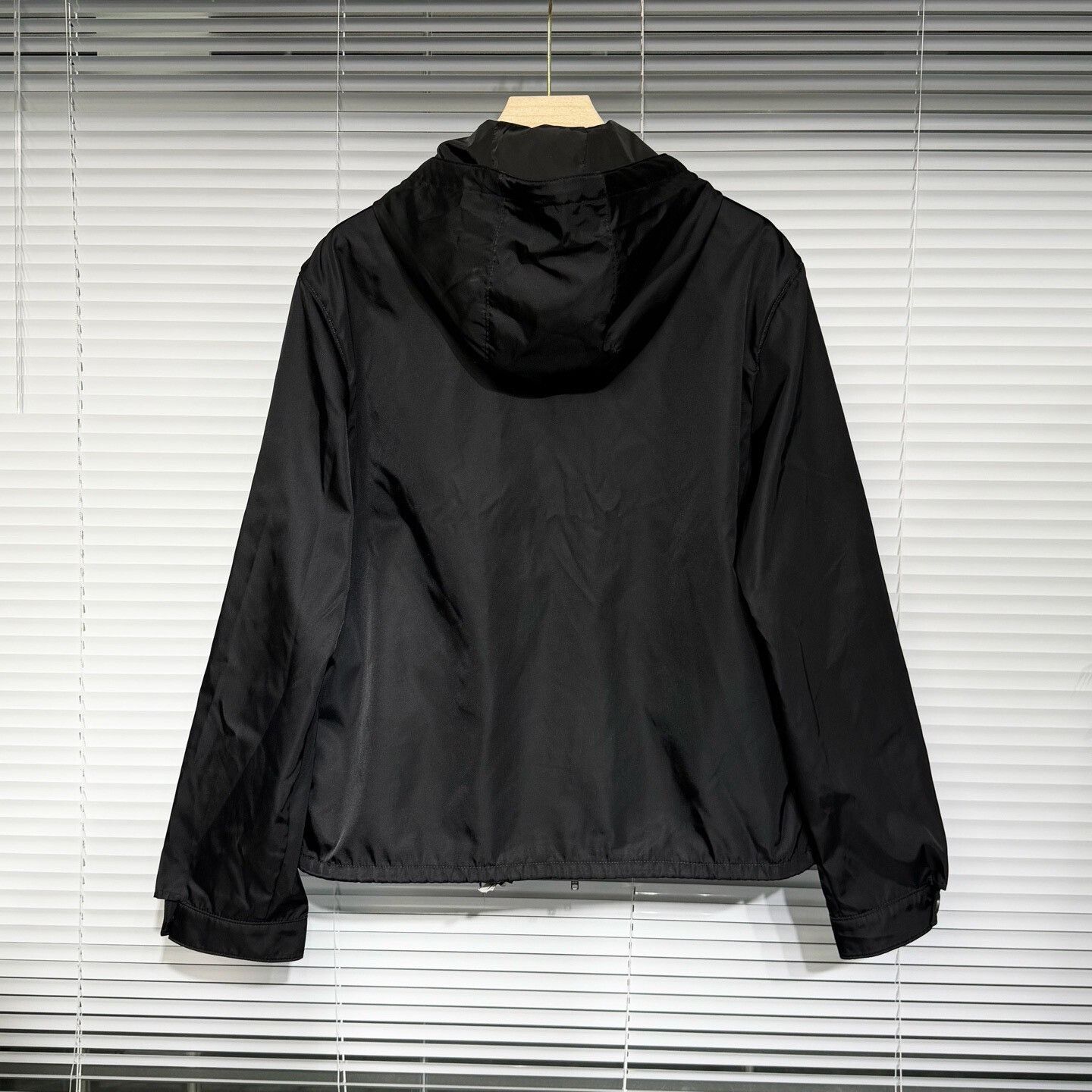 Prada black prada re-nylon hooded jacket Size US L / EU 52-54 / 3 - 2 Thumbnail