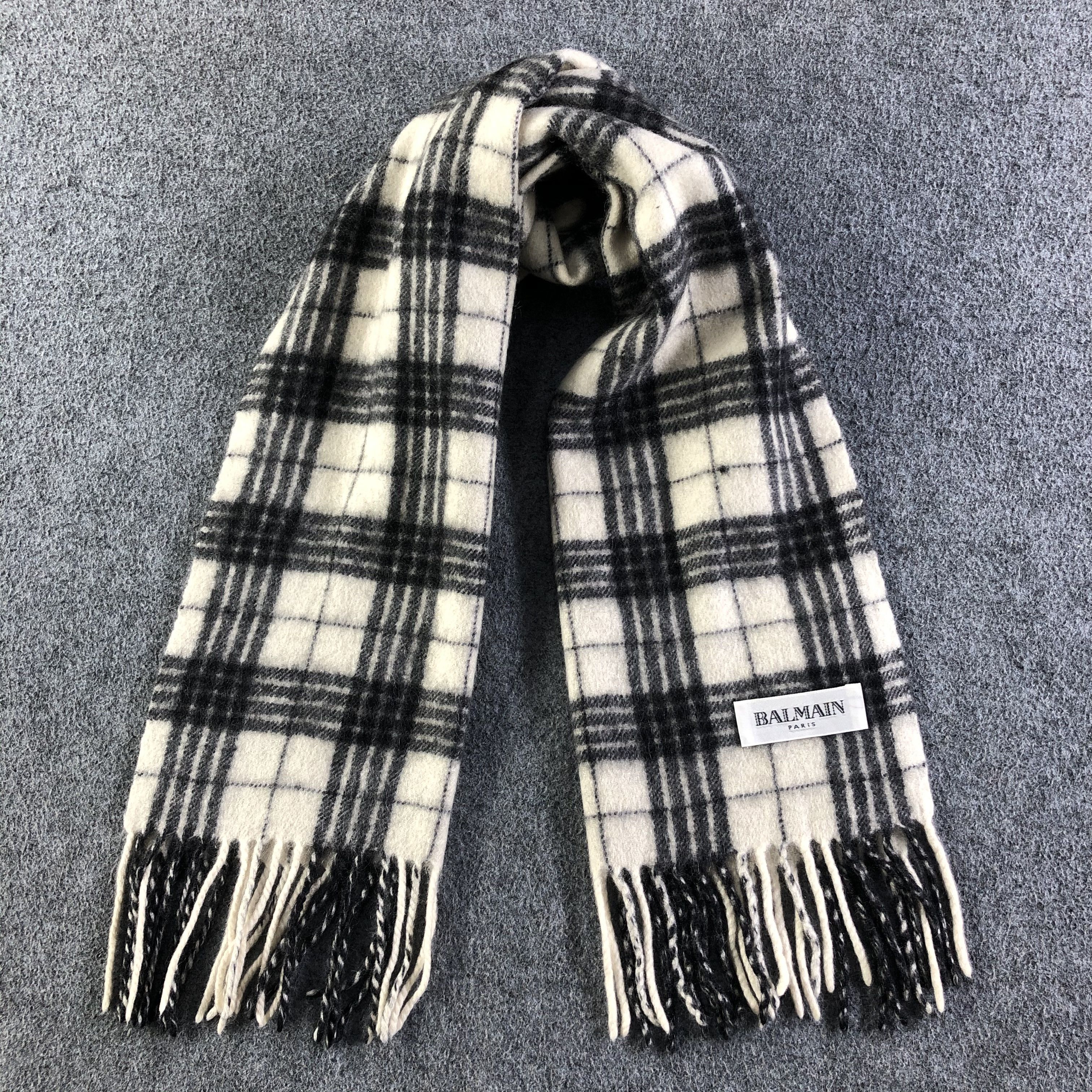 Pierre Balmain Pierre Balmain Cashmere Scarf / Muffler / Neckwear P037 Size ONE SIZE - 1 Thumbnail