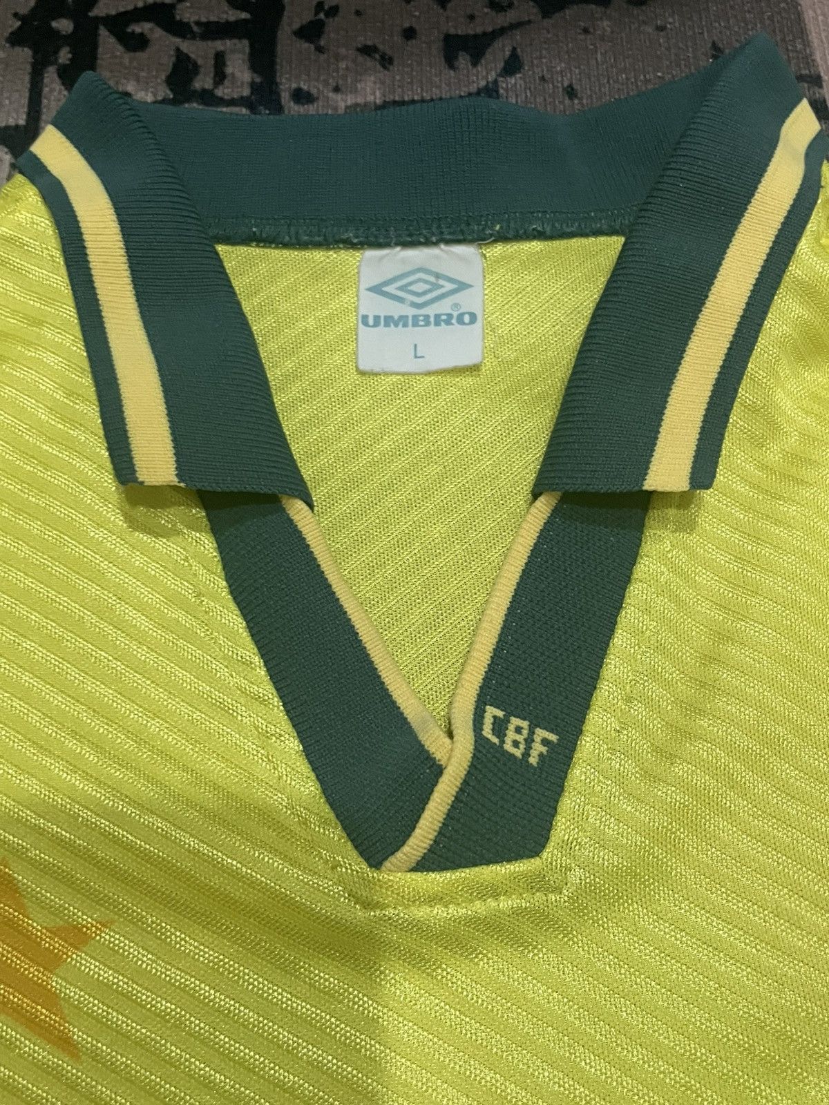 Umbro Brazil 1994 World Cup USA Home Number 2 Jersey Football Size US L / EU 52-54 / 3 - 2 Thumbnail