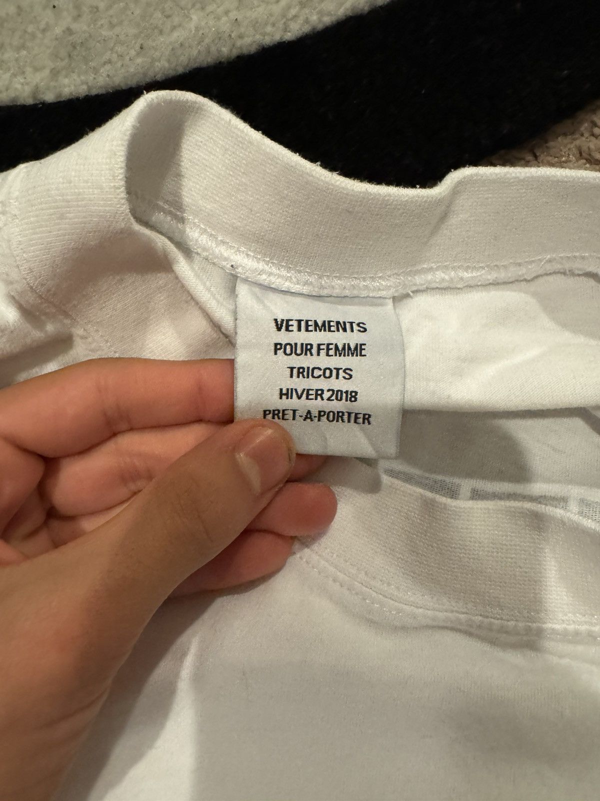 Vetements VETEMENTS STAFF T-SHIRT Size US M / EU 48-50 / 2 - 5 Thumbnail