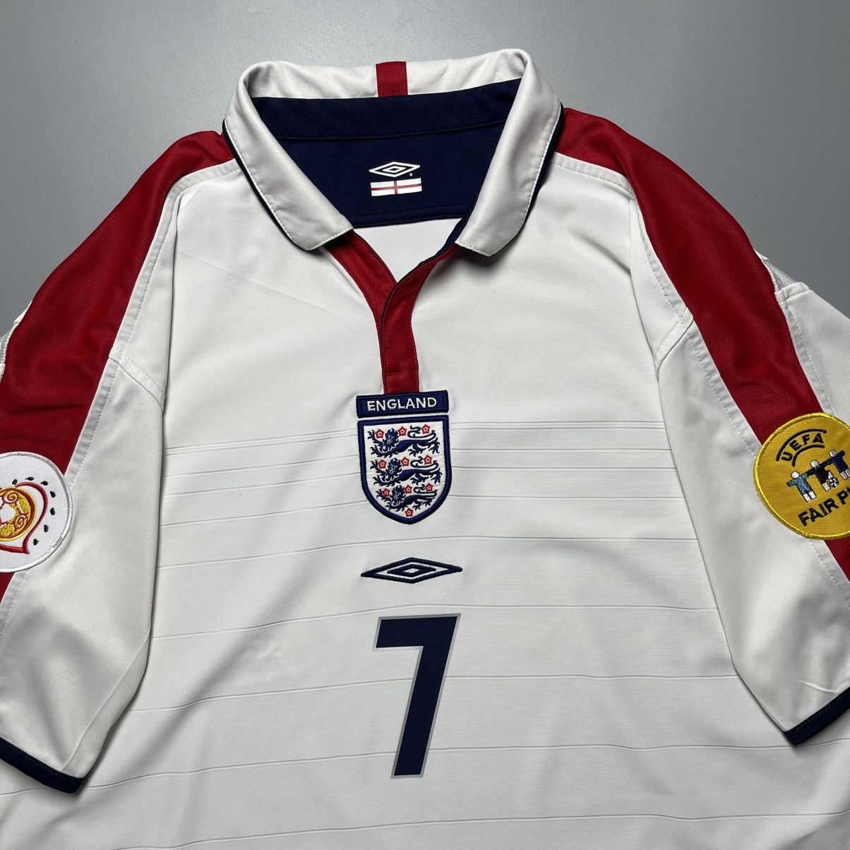 Umbro ENGLAND UMBRO 2004 EURO FOOTBALL HOME JERSEY #7 BECKHAM Size US XL / EU 56 / 4 - 4 Thumbnail