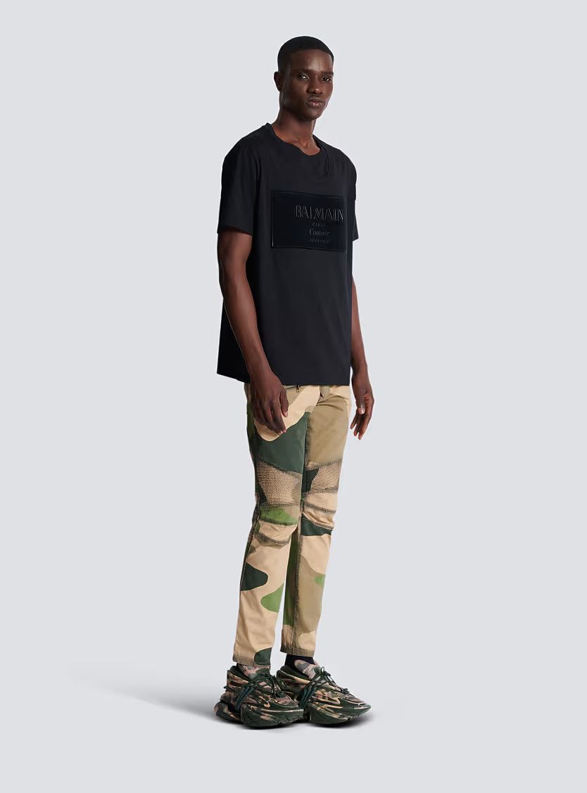 Balmain o1s1wg110126 Big Couture Label Flock T-Shirt in Black Size US L / EU 52-54 / 3 - 2 Thumbnail
