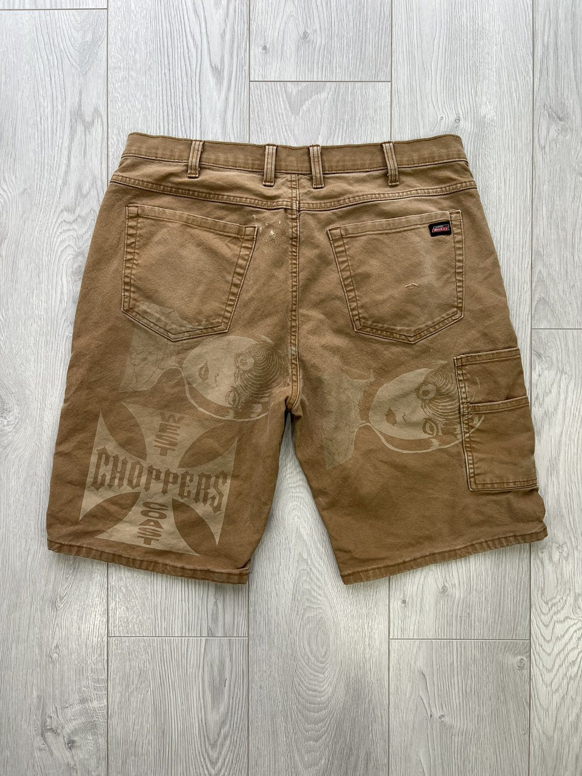 Vintage Vintage Y2K Dickies Custom Shorts Choppers Anime Brown sz 38 Size US 38 / EU 54 - 4 Thumbnail