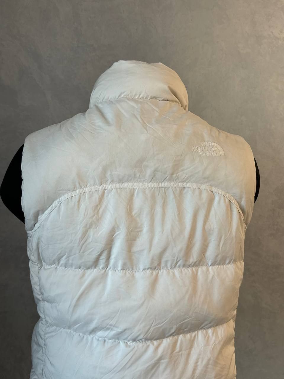 The North Face Vintage The North Face Puffer Vest 700 White Size S Size S / US 4 / IT 40 - 12 Thumbnail