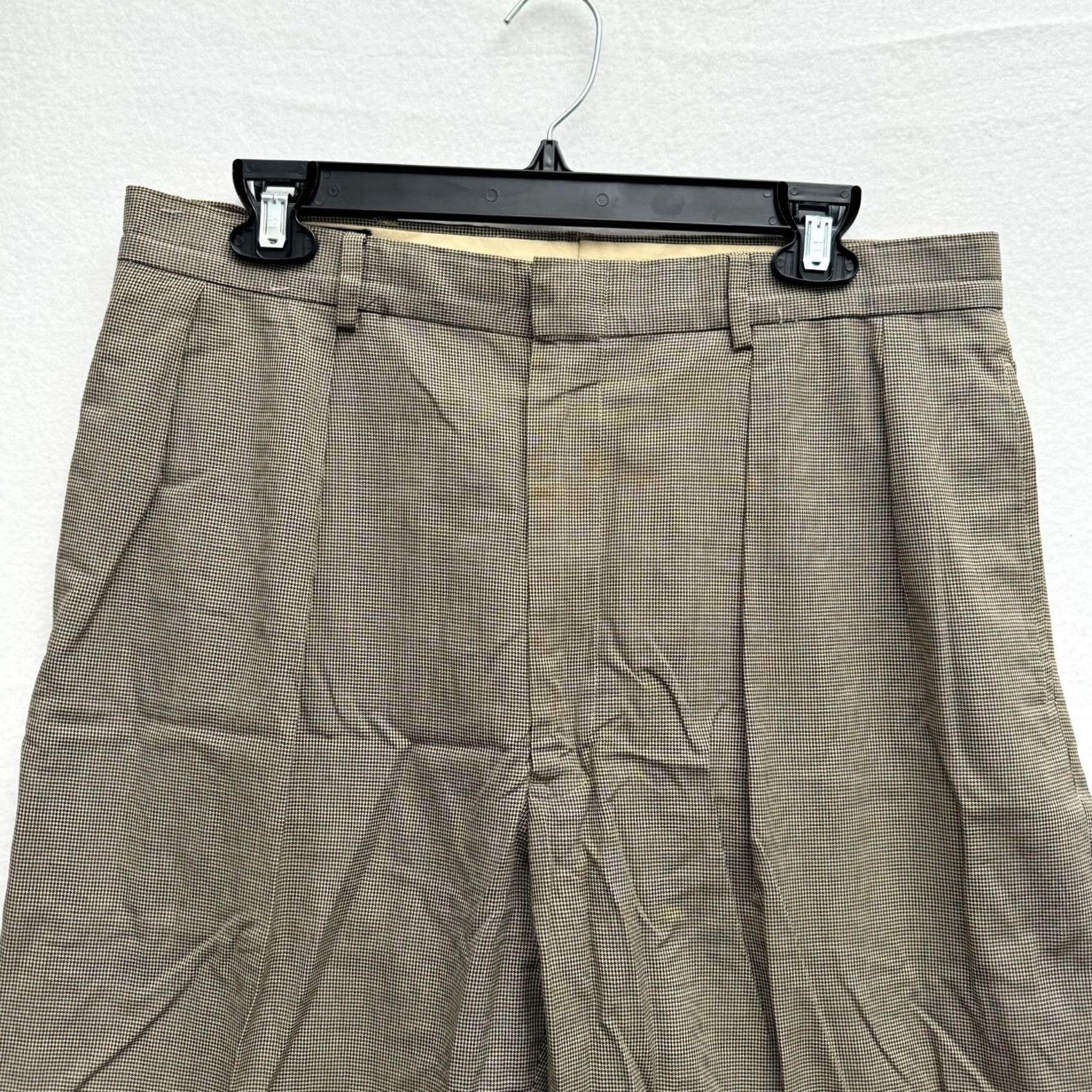 Polo Ralph Lauren VINTAGE Polo Ralph Lauren Pants Trousers Khaki Beighe/Cotton? Herringbone Pleated 34x30 Mens Straight Inseam 30 Polpo Ralph Lauren Pants Size US S / EU 44-46 / 1 - 3 Thumbnail