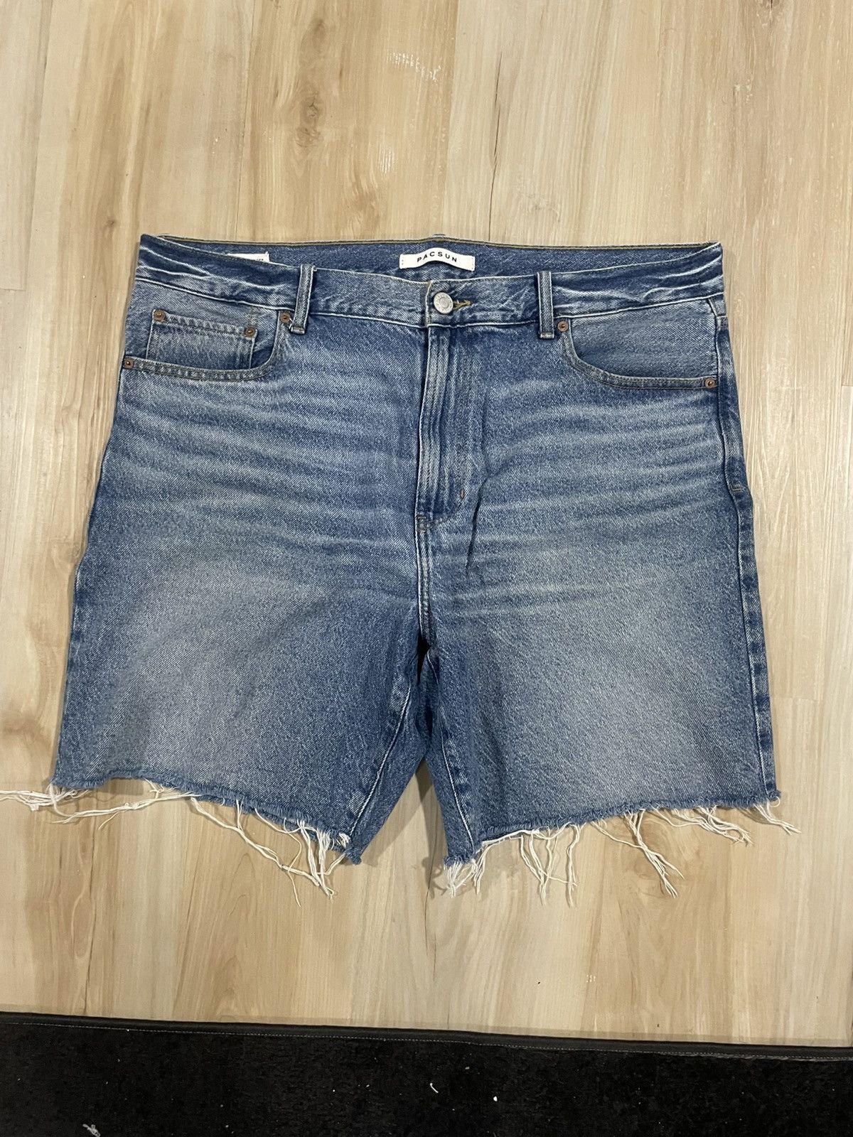 Pacsun Pacsun Jean Shorts Size US 38 / EU 54 - 1 Thumbnail