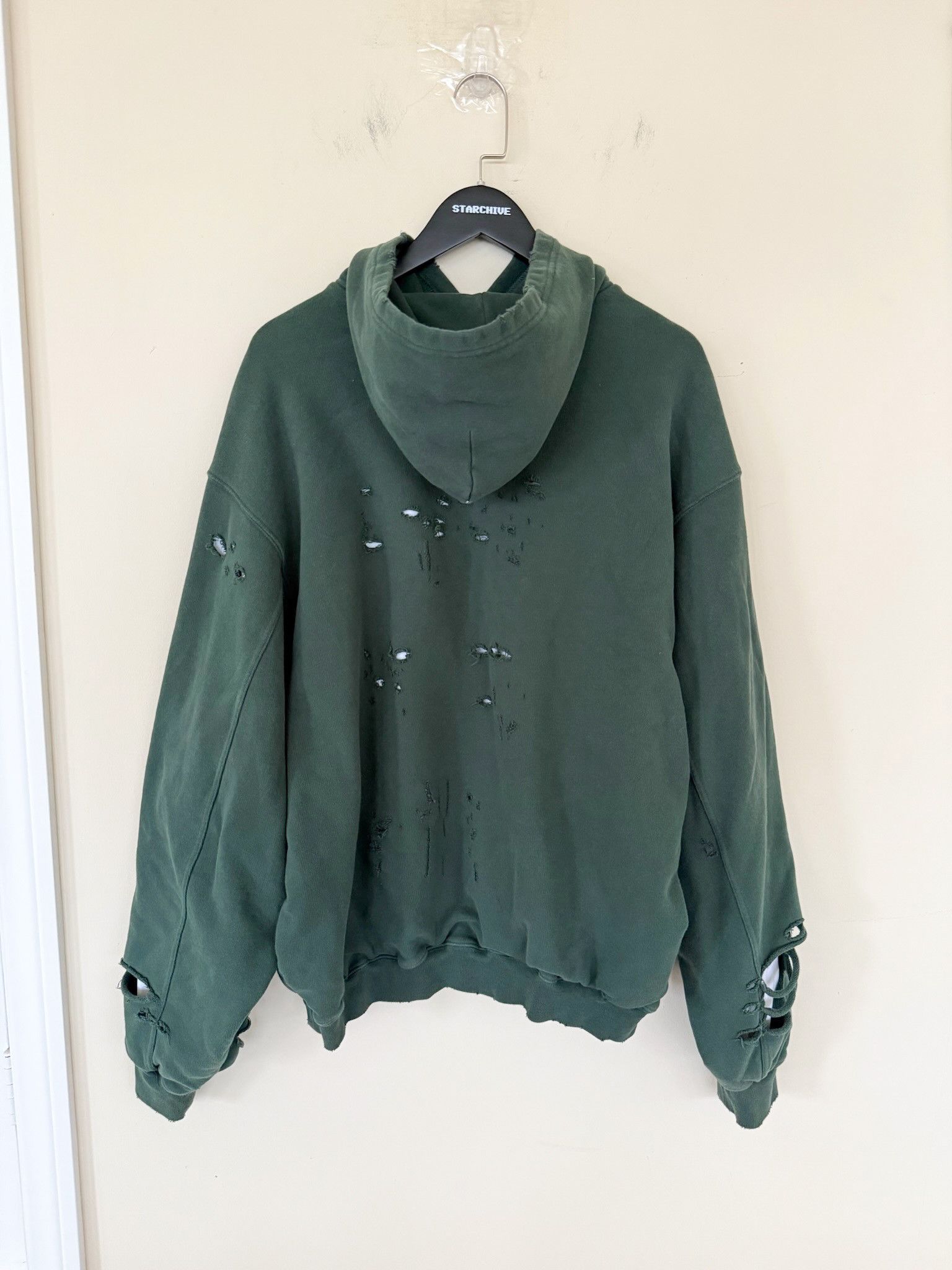 Balenciaga Balenciaga Caps Destroyed Hoodie Size US XS / EU 42 / 0 - 4 Thumbnail