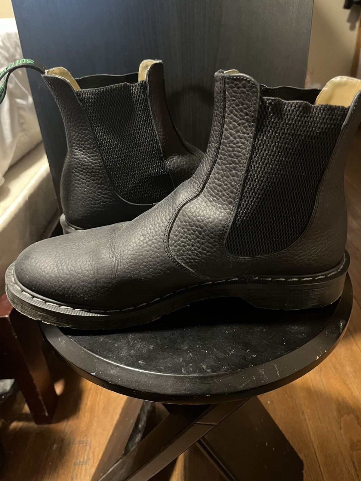 Solovair Black Greasy Grain Chelsea Boot Size US 9.5 / EU 42-43 - 8 Thumbnail