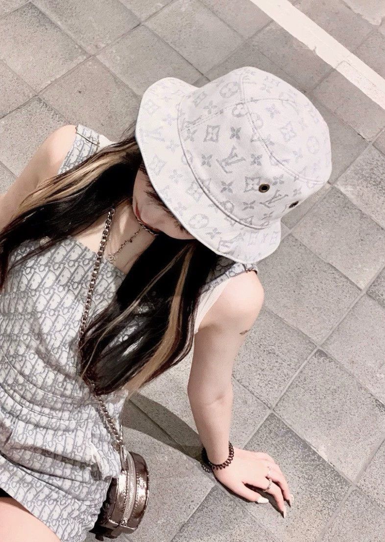 Louis Vuitton LOUIS VUITTON Fisherman's hat with full print of old flower Size ONE SIZE - 4 Thumbnail