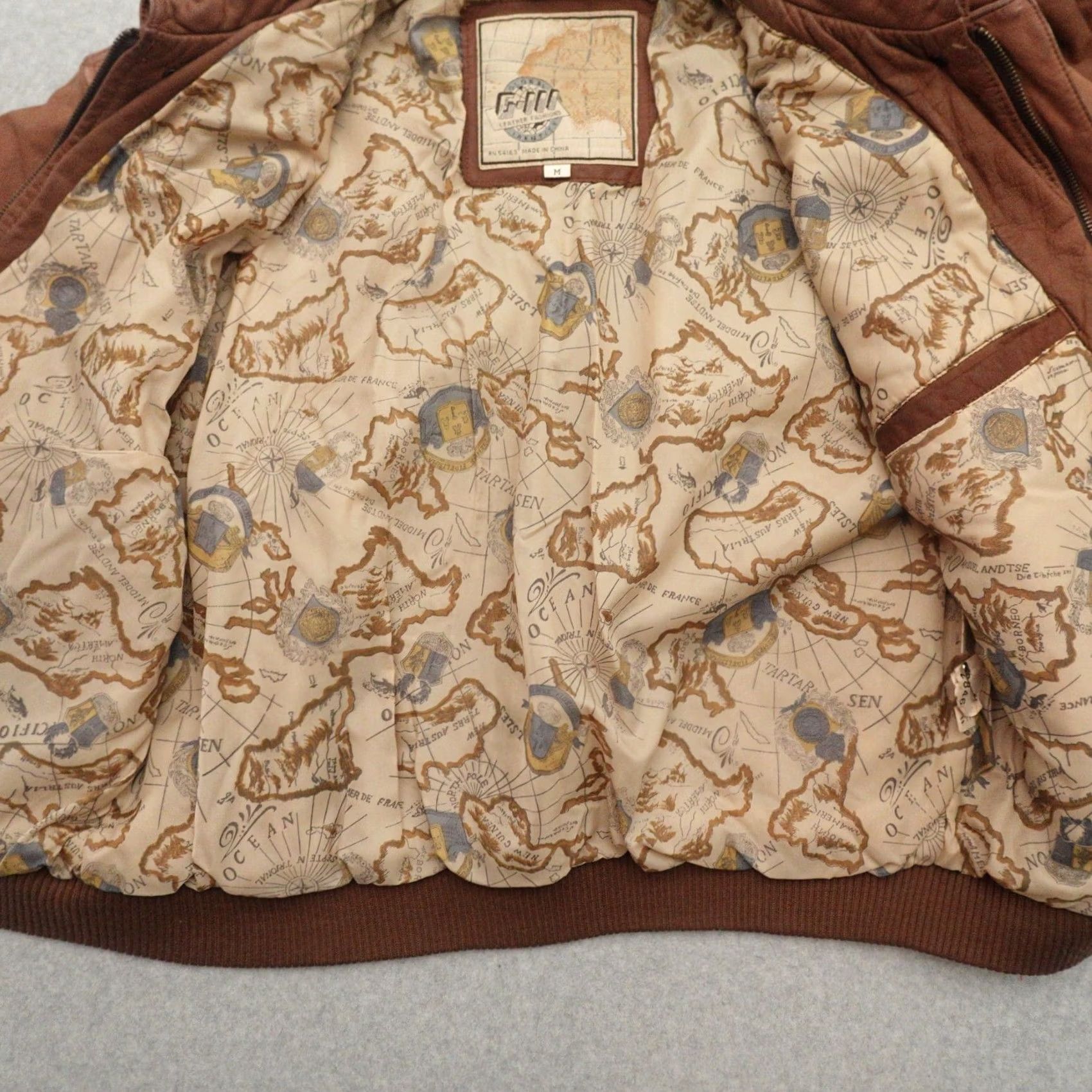G-III Vintage Global Identity GIII Leather Bomber Aviator Jacket Brown Medium (22X25) Size US M / EU 48-50 / 2 - 6 Thumbnail