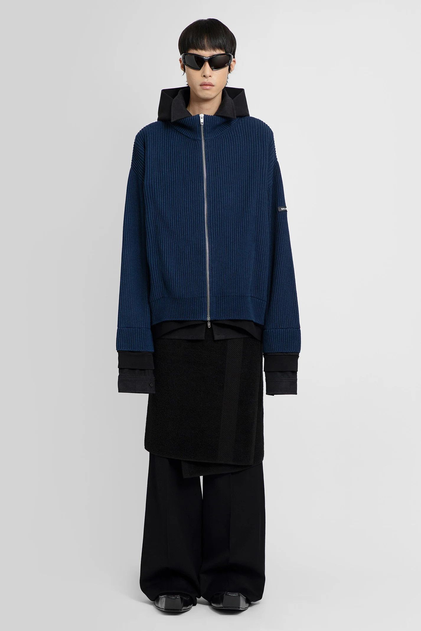 Balenciaga o1bcso1str0225 Unity Sports Icon Layered Zip-Up Hoodie Size US M / EU 48-50 / 2 - 7 Thumbnail