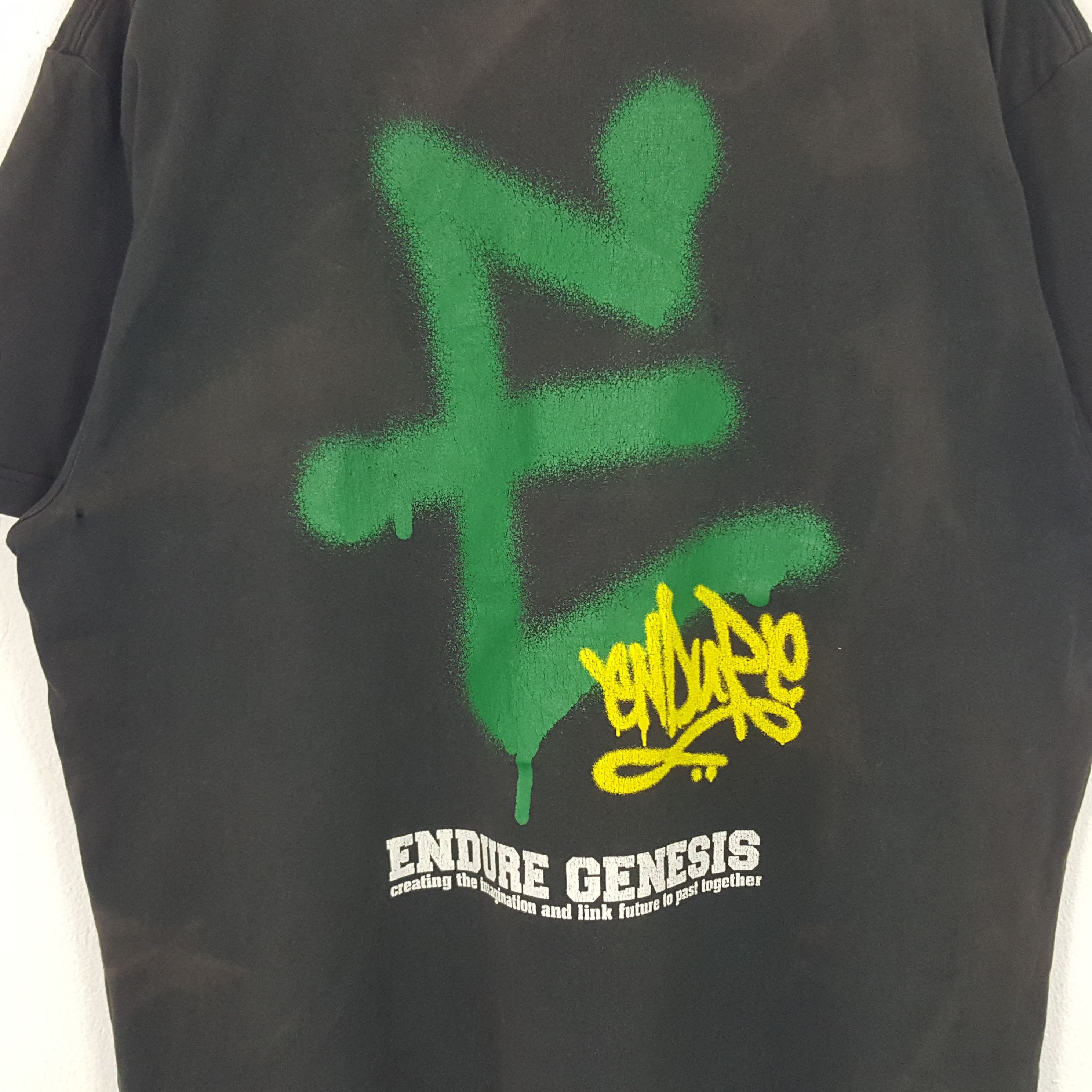 Vintage Vintage Endure Genesis American Graffiti Art Tshirt Size US XL / EU 56 / 4 - 4 Thumbnail